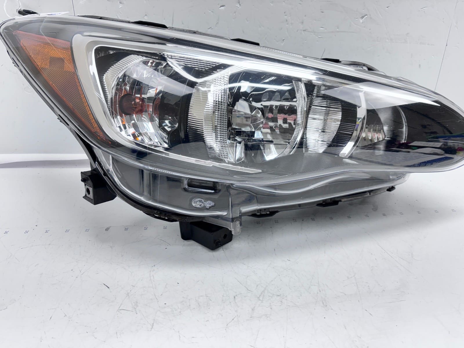 2017-23 Subaru Impreza; Crosstrek Halogen Front Right OEM Headlight 84001FL00A - Image 8