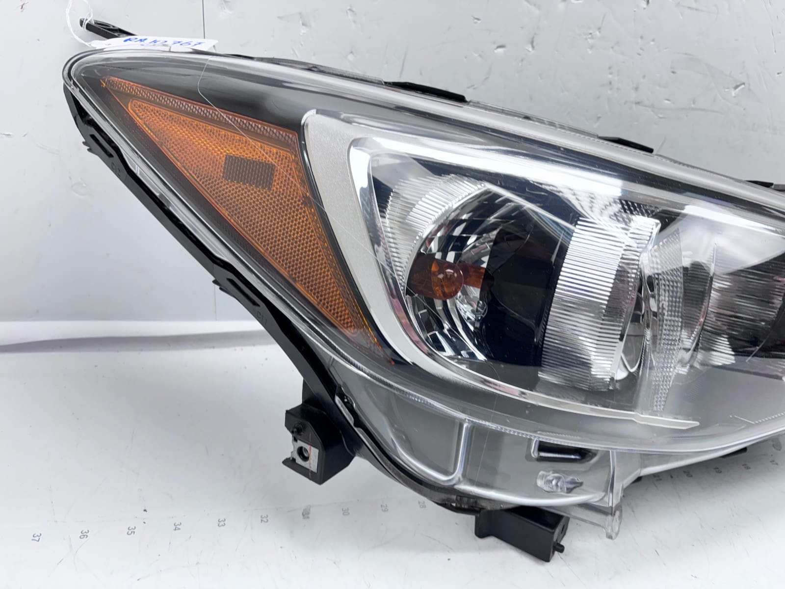 2017-23 Subaru Impreza; Crosstrek Halogen Front Right OEM Headlight 84001FL00A - Image 10
