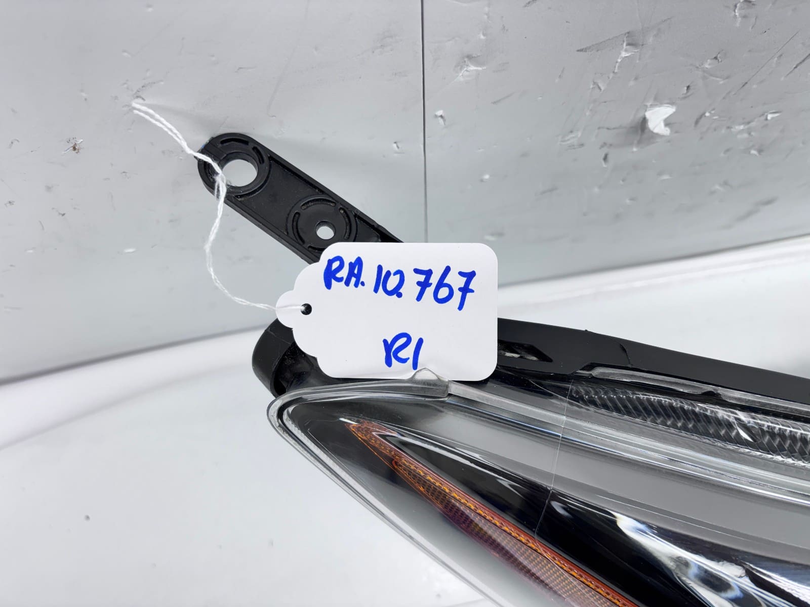 2017-23 Subaru Impreza; Crosstrek Halogen Front Right OEM Headlight 84001FL00A - Image 14