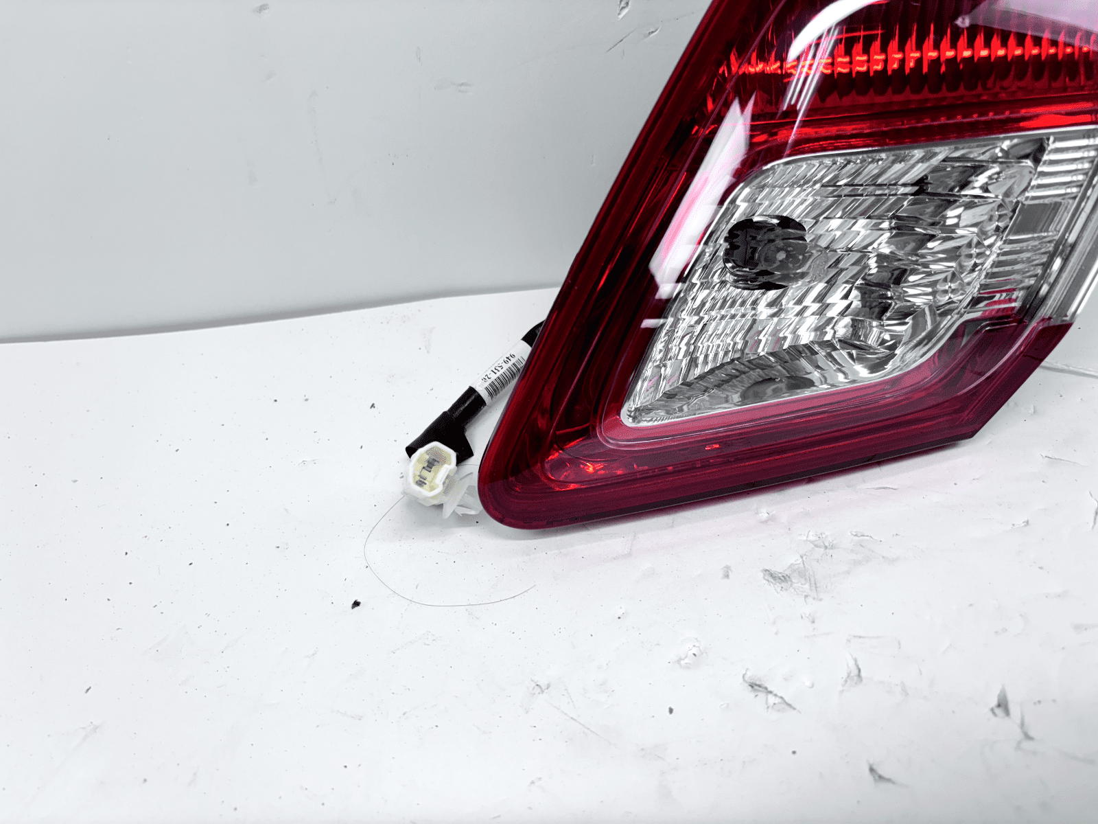 NICE 2010-11 Toyota Camry Halogen Rear Right Inner OEM Tail Light - Image 8