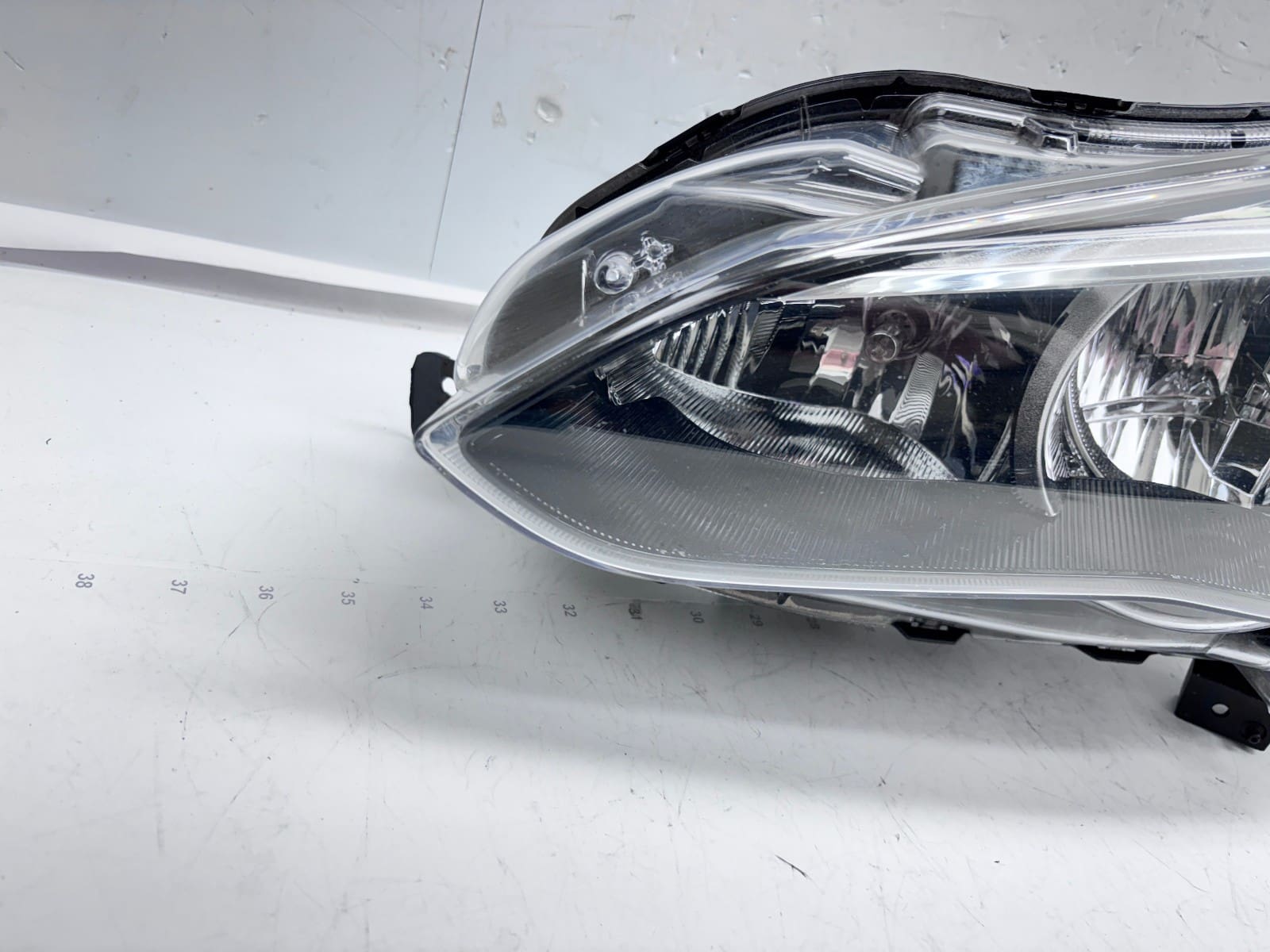 2017-23 Subaru Impreza; Crosstrek Halogen Front Left OEM Headlight 84001FL01A - Image 3