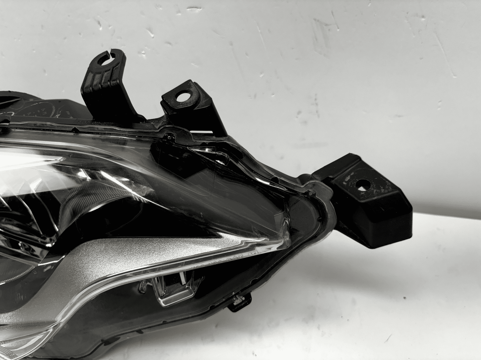 2014-2016 Toyota Corolla LED Front Right OEM Headlight - Image 3