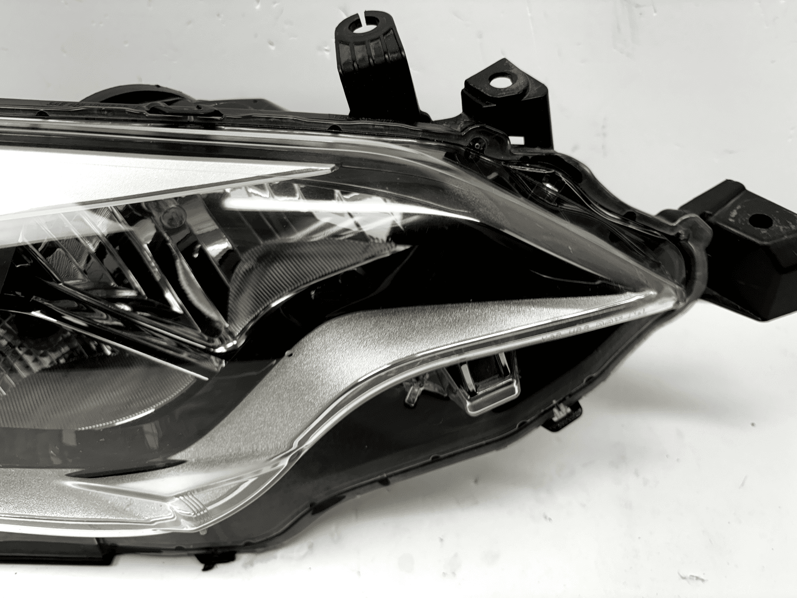 2014-2016 Toyota Corolla LED Front Right OEM Headlight - Image 5