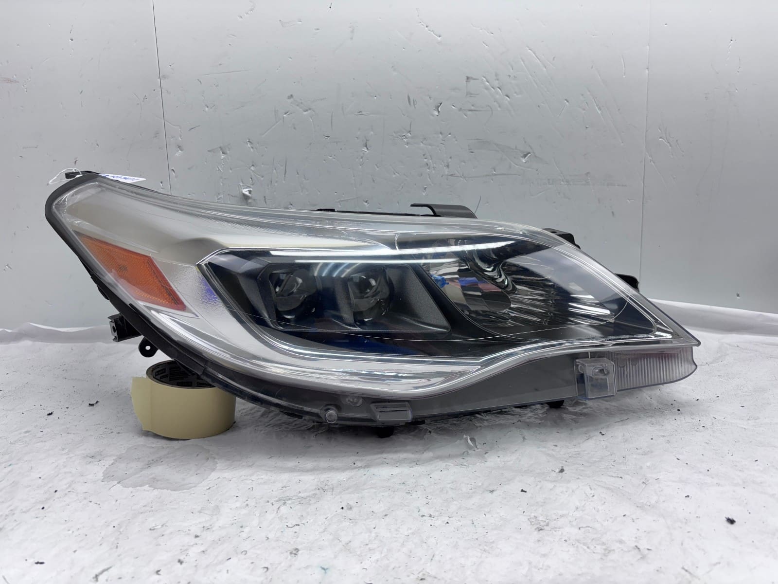 2013-2017 Toyota Avalon Halogen Front Right Headlight OEM Genuine