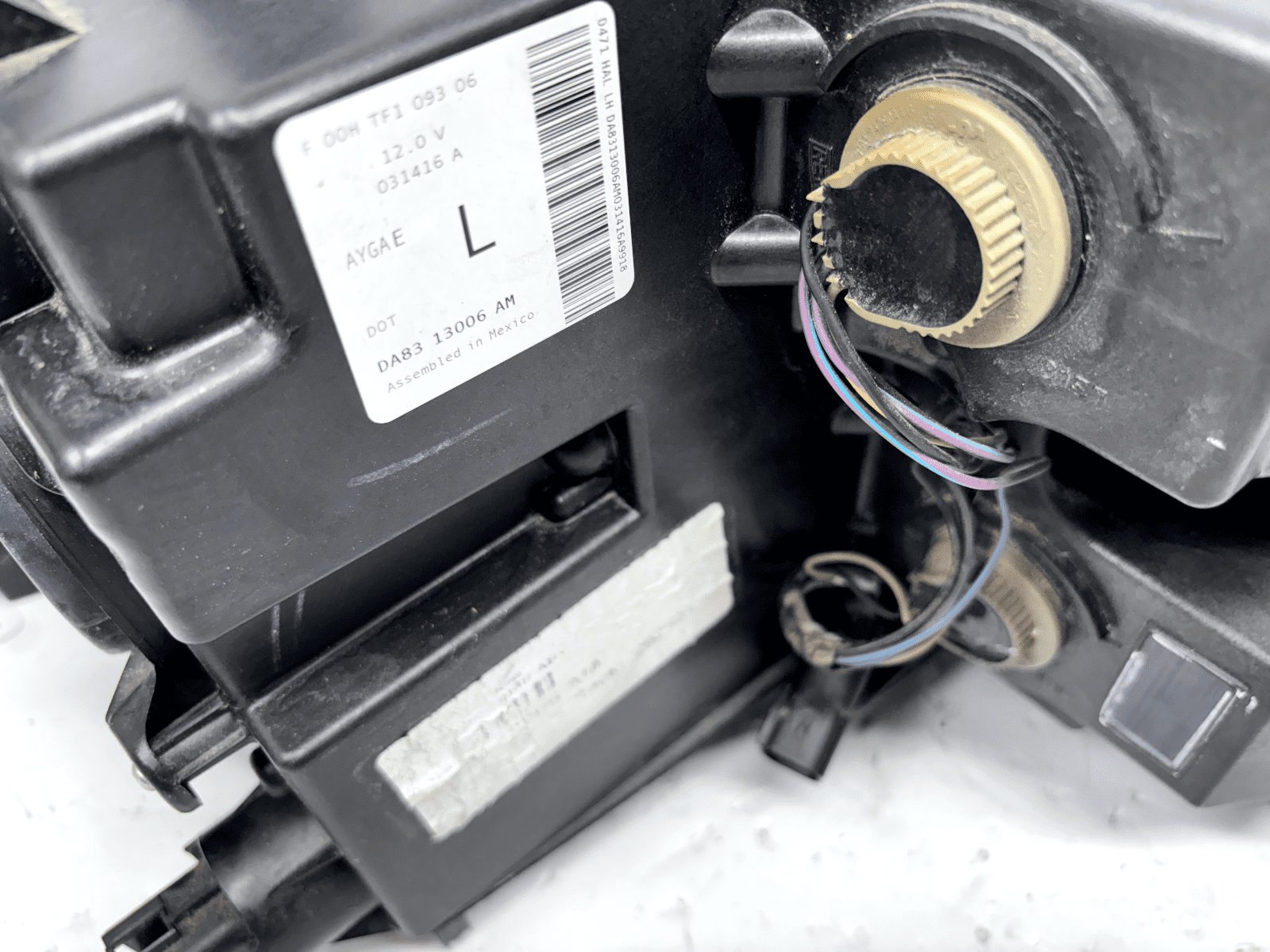 2013-2019 Ford Flex Halogen Front Left Headlight OEM Genuine - Image 17