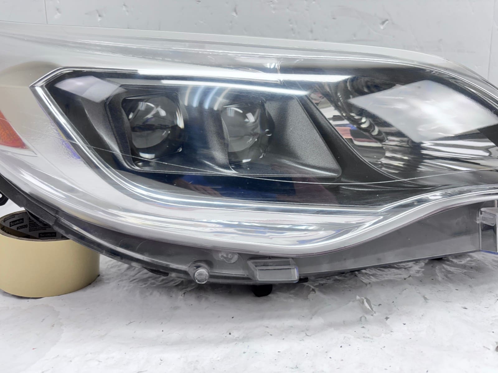 2013-2017 Toyota Avalon Halogen Front Right Headlight OEM Genuine - Image 5