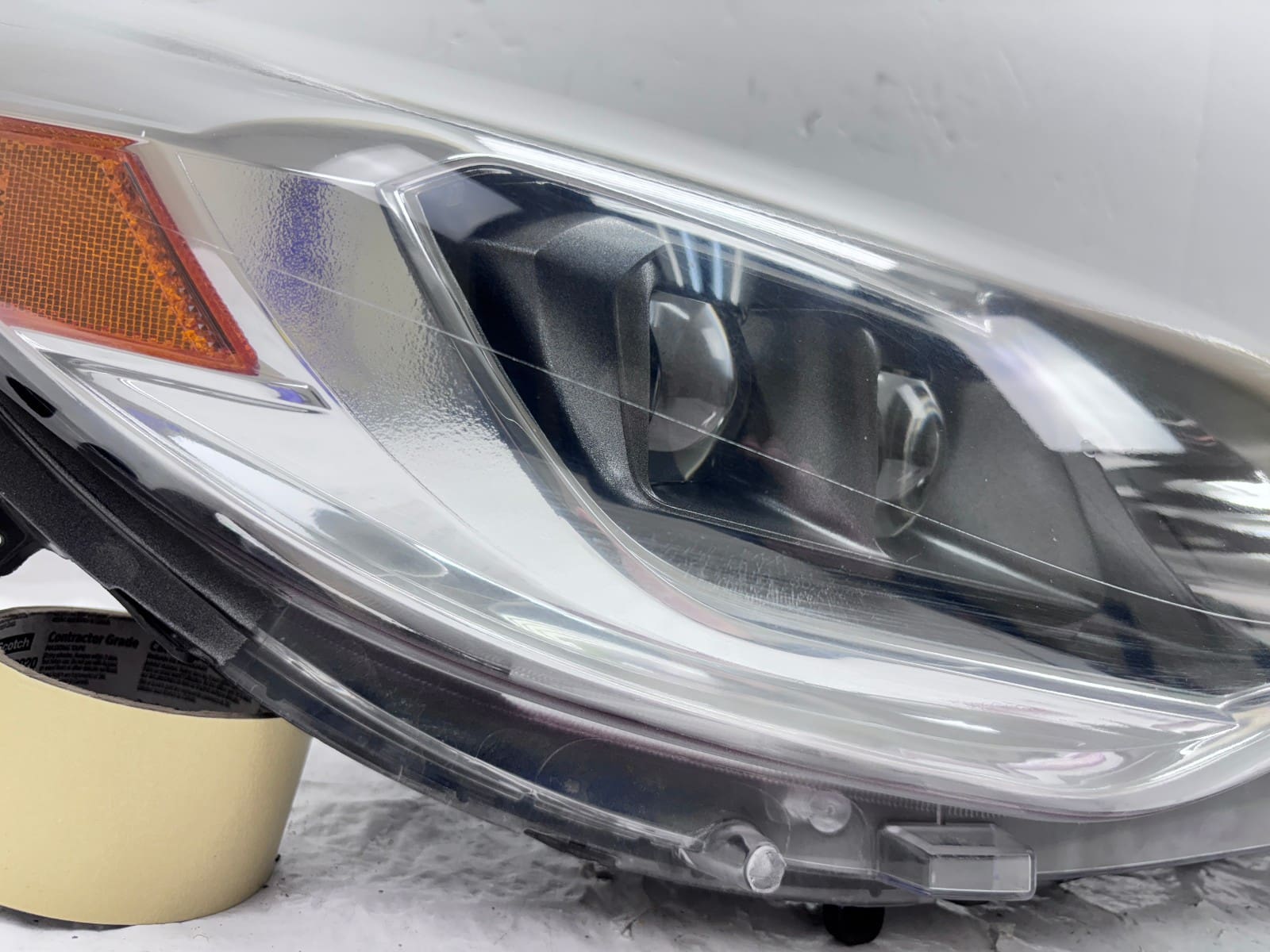 2013-2017 Toyota Avalon Halogen Front Right Headlight OEM Genuine - Image 7