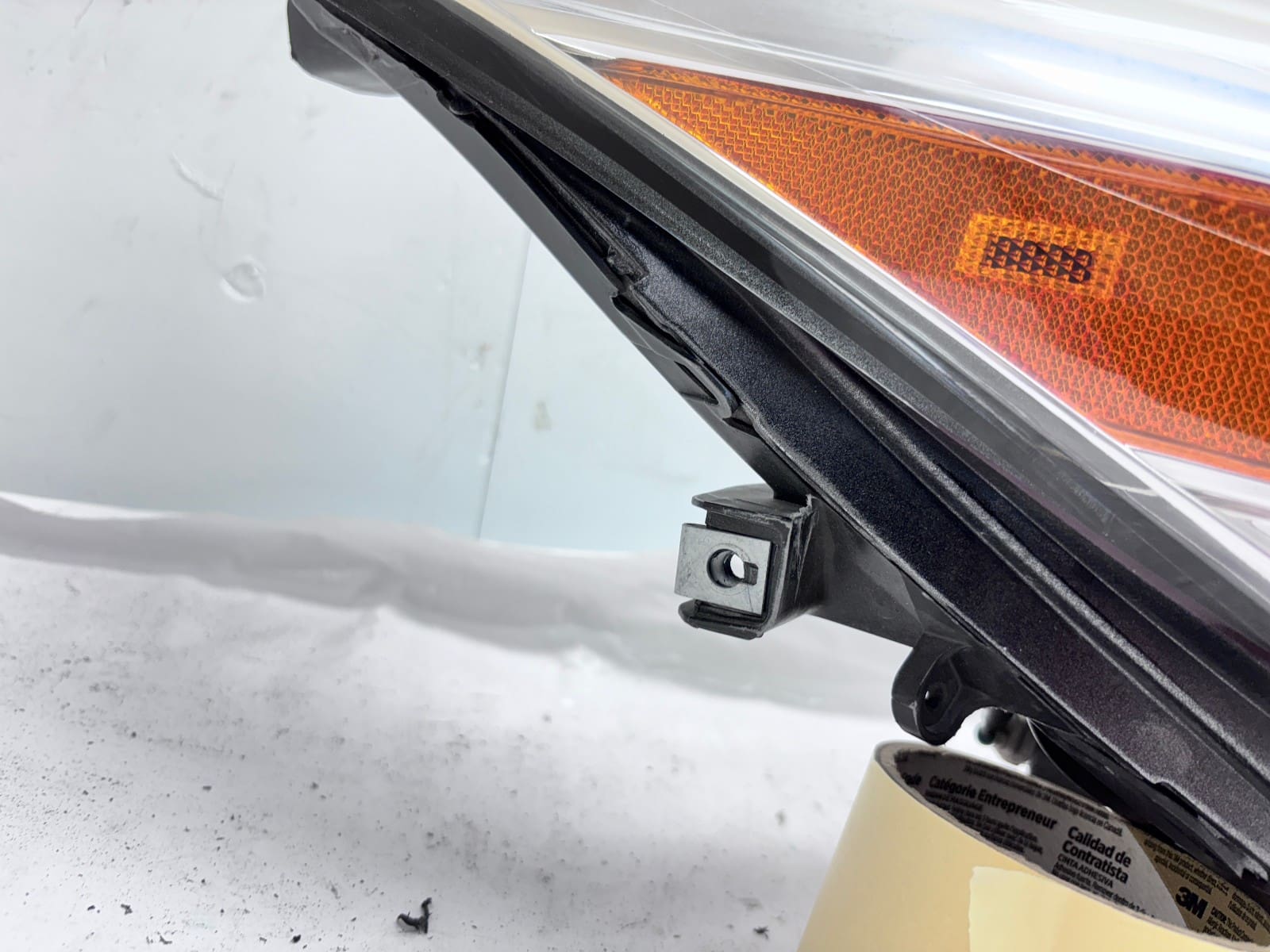 2013-2017 Toyota Avalon Halogen Front Right Headlight OEM Genuine - Image 10