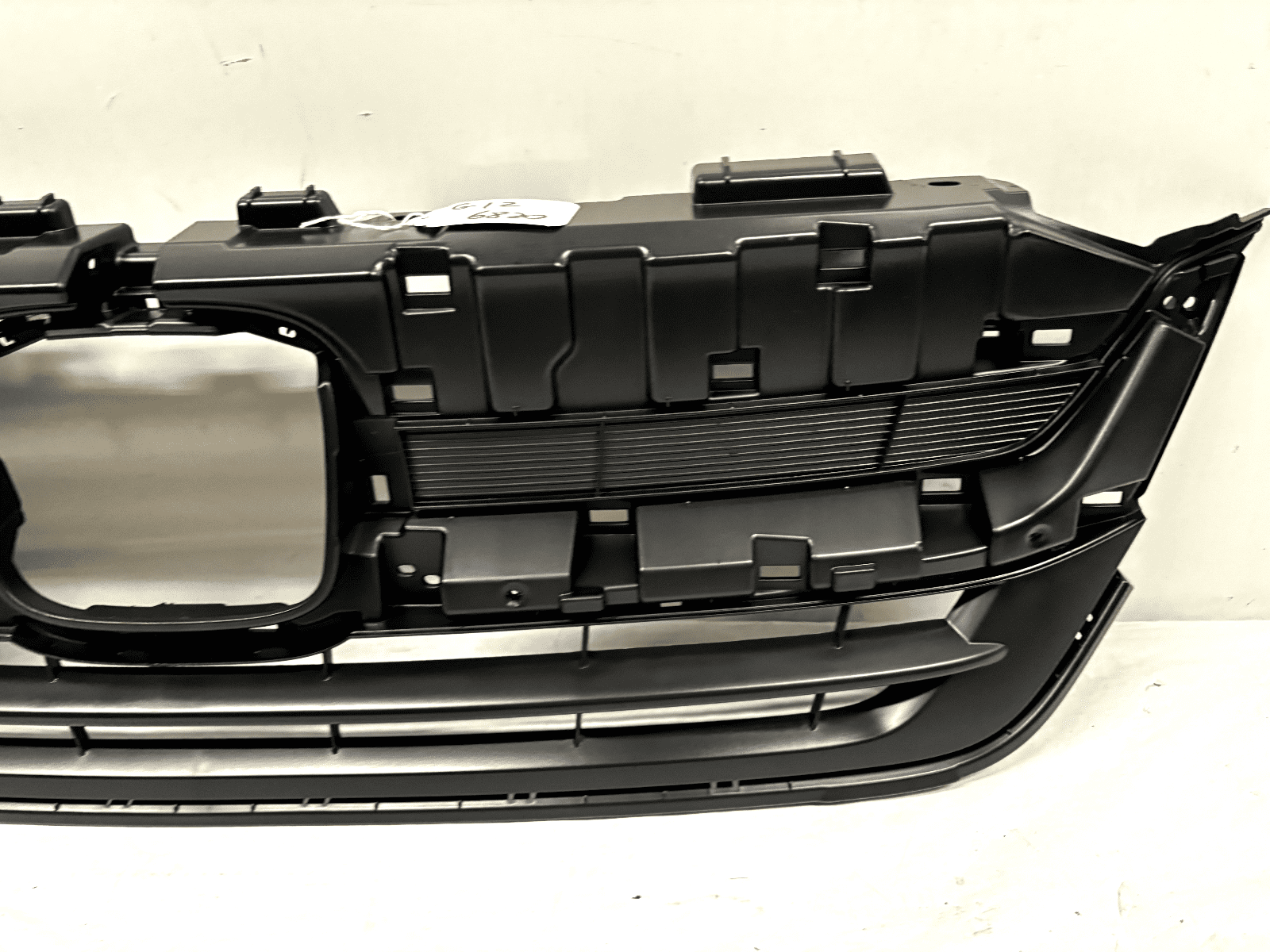NICE 2019-2022 Honda HR-V Front OEM Grille 71121tg7a50 - Image 4