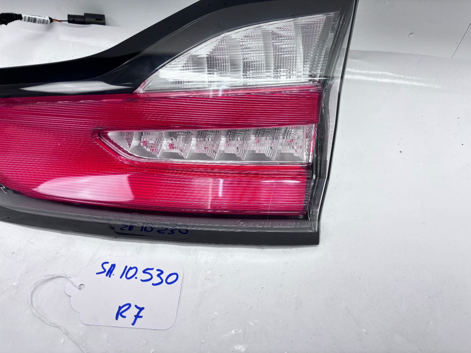 2019-2024 Ford Edge LED Rear Right OEM Tail Light KT4B13A602A - Image 3