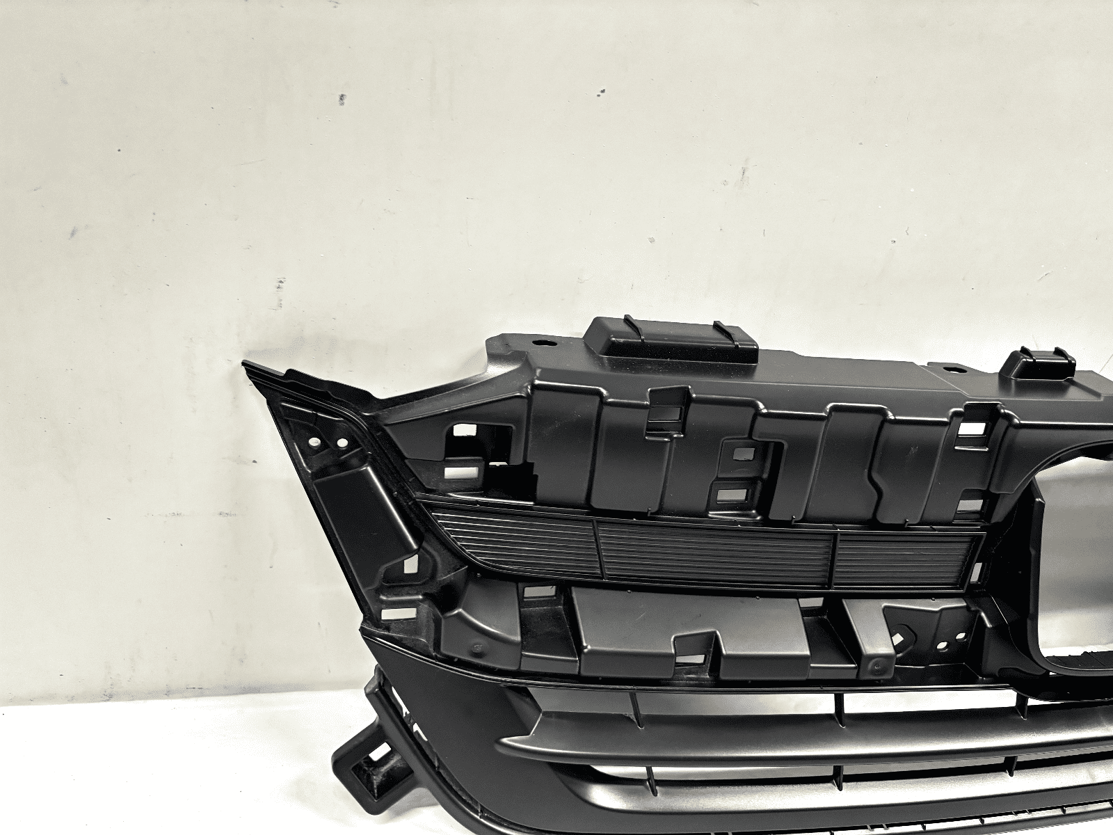 NICE 2019-2022 Honda HR-V Front OEM Grille 71121tg7a50 - Image 8
