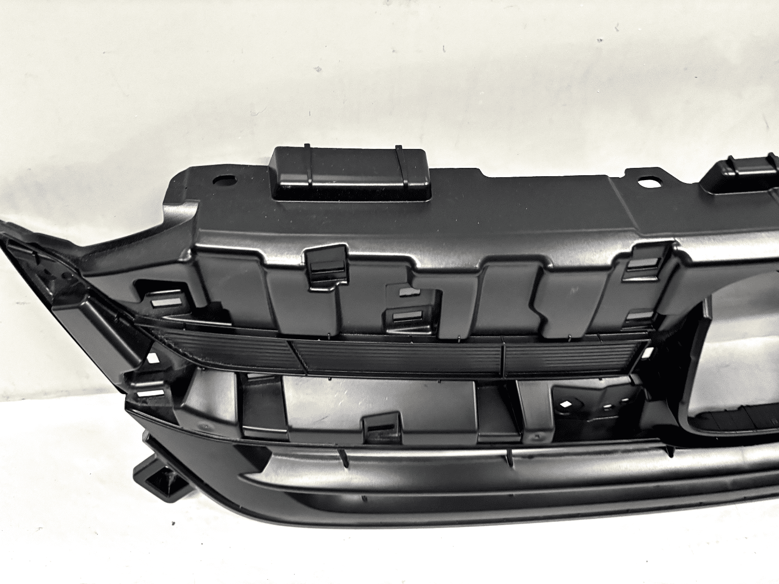 NICE 2019-2022 Honda HR-V Front OEM Grille 71121tg7a50 - Image 9