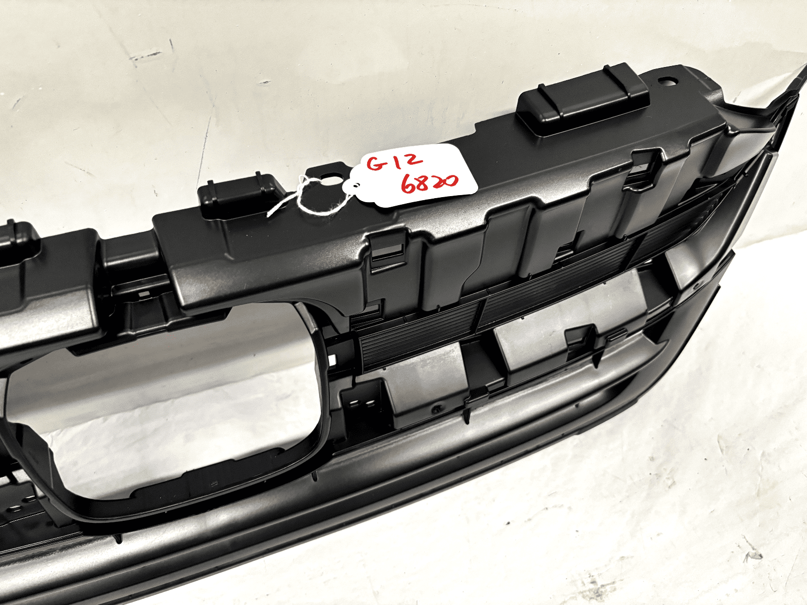 NICE 2019-2022 Honda HR-V Front OEM Grille 71121tg7a50 - Image 10