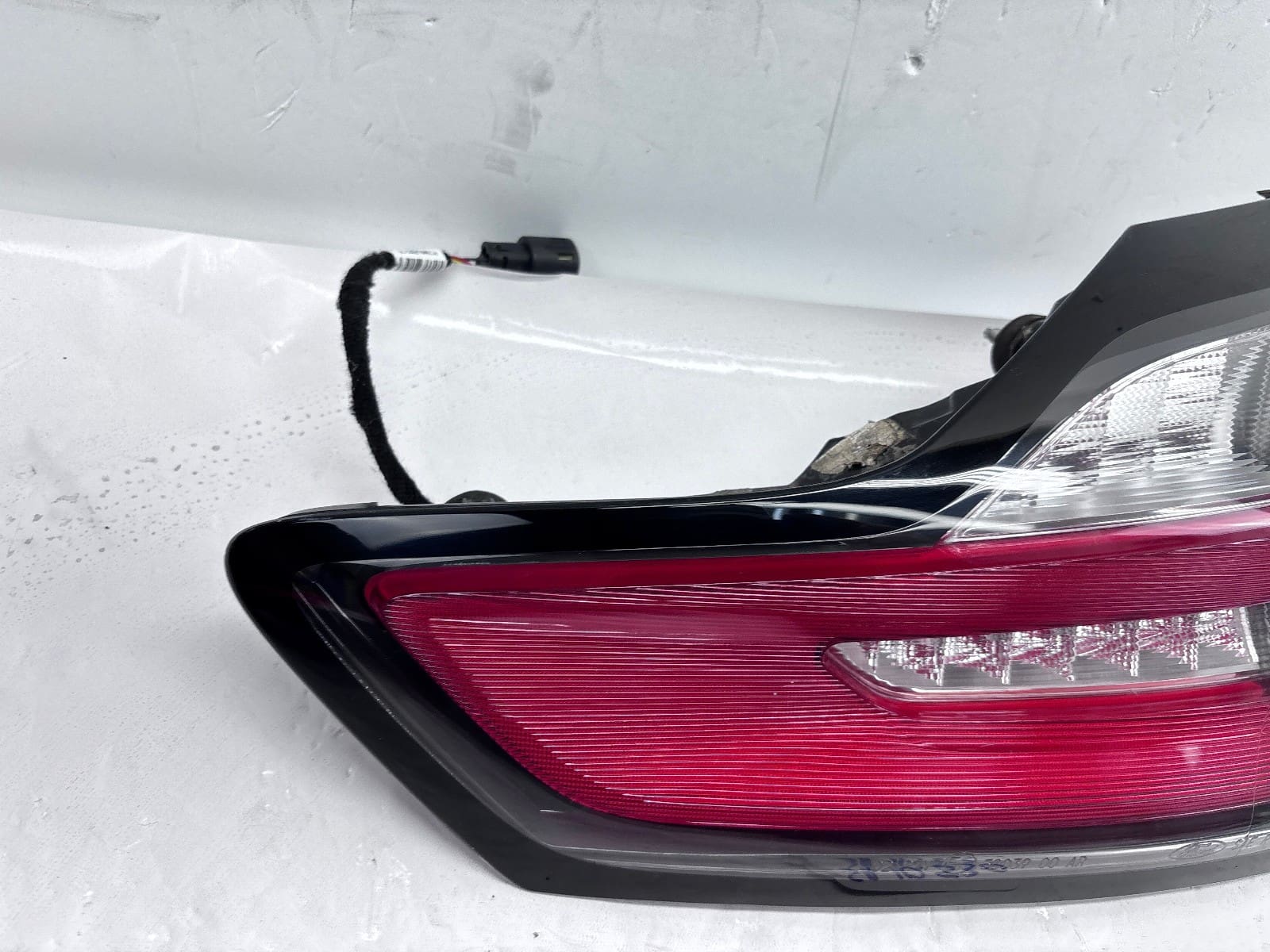 2019-2024 Ford Edge LED Rear Right OEM Tail Light KT4B13A602A - Image 8