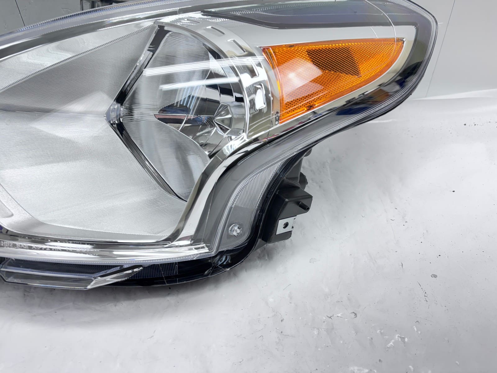 2015-19 Nissan Versa Halogen Front Left CAPA Headlight 26060609KM0A - Image 7