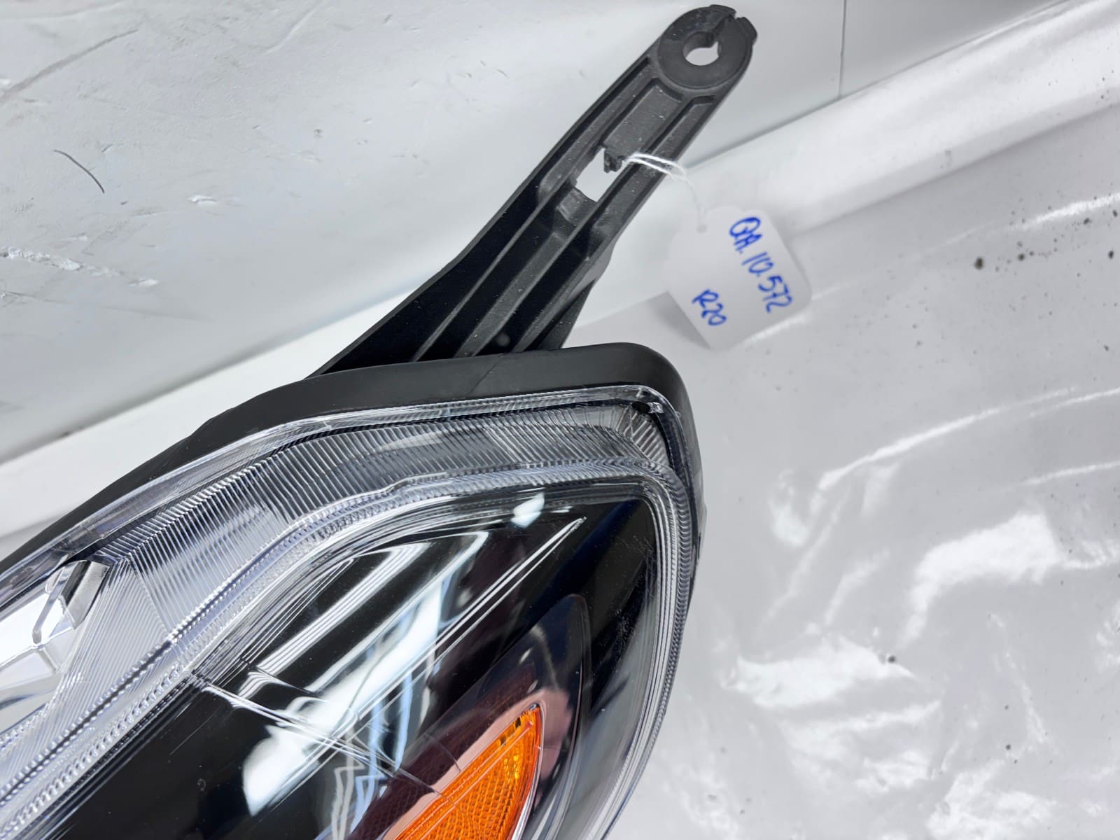 2015-19 Nissan Versa Halogen Front Left CAPA Headlight 26060609KM0A - Image 12