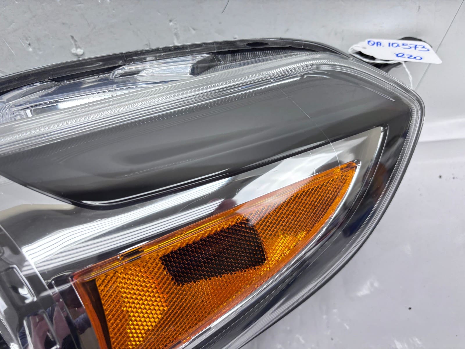 2015-19 Nissan Versa Halogen Front Left OEM Headlight 260609KM0A - Image 12