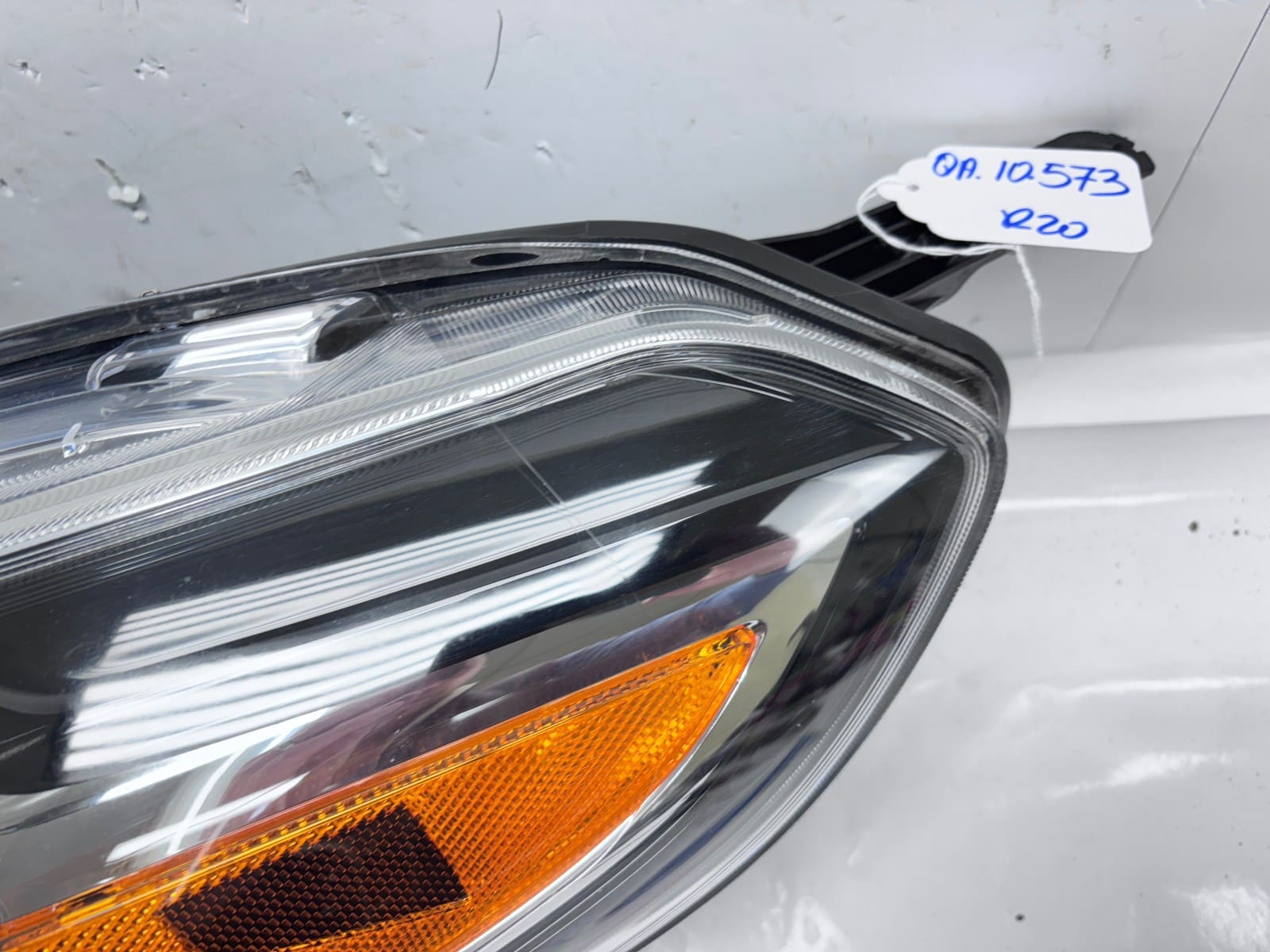 2015-19 Nissan Versa Halogen Front Left OEM Headlight 260609KM0A - Image 13