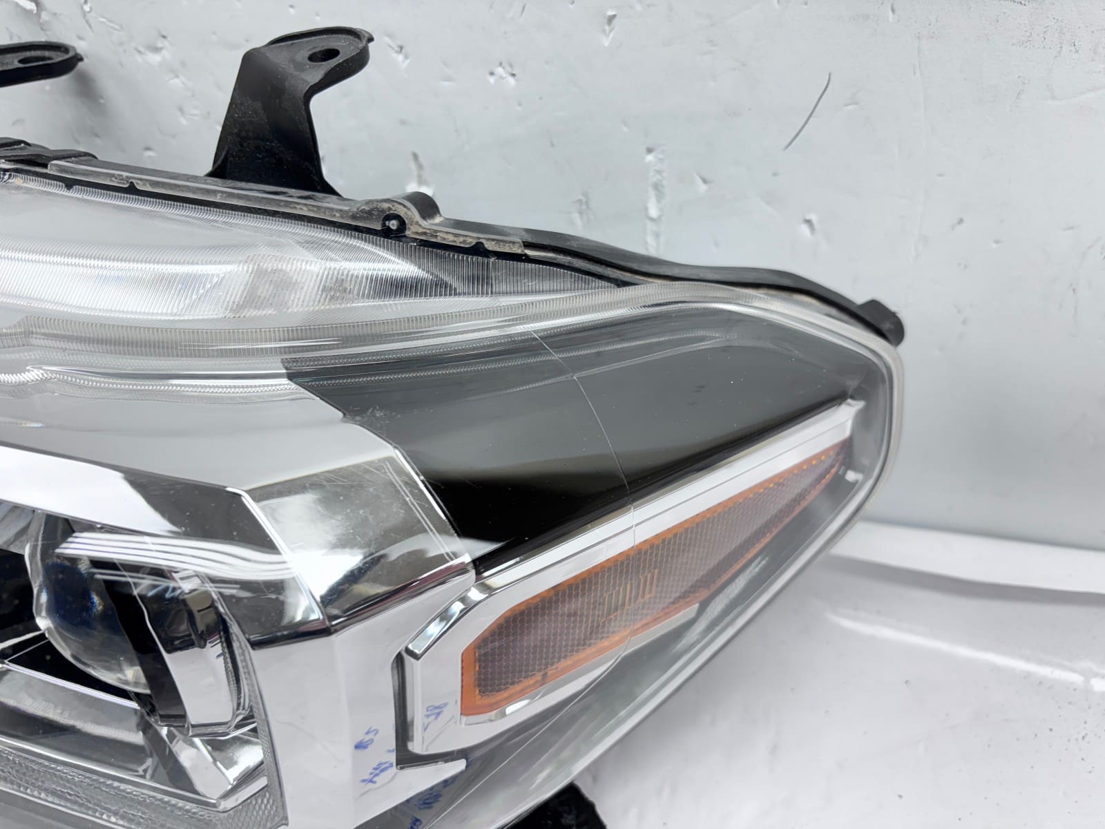 2016-22 Toyota Tacoma Halogen LED Front Left OEM Headlight 81150-04270 - Image 10