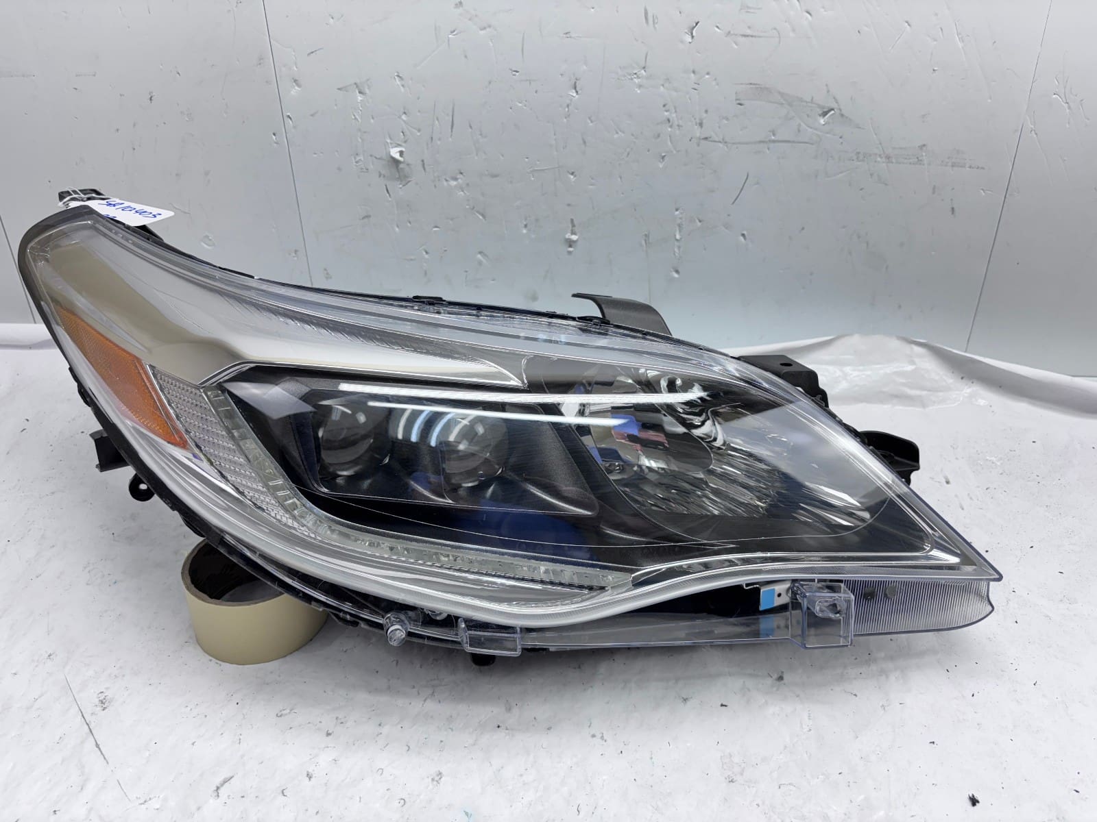 2013-2017 Toyota Avalon Xenon HID Front Right OEM Headlight