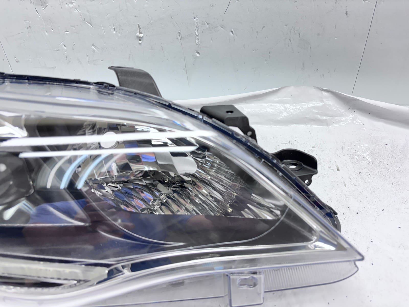 2013-2017 Toyota Avalon Xenon HID Front Right OEM Headlight - Image 3