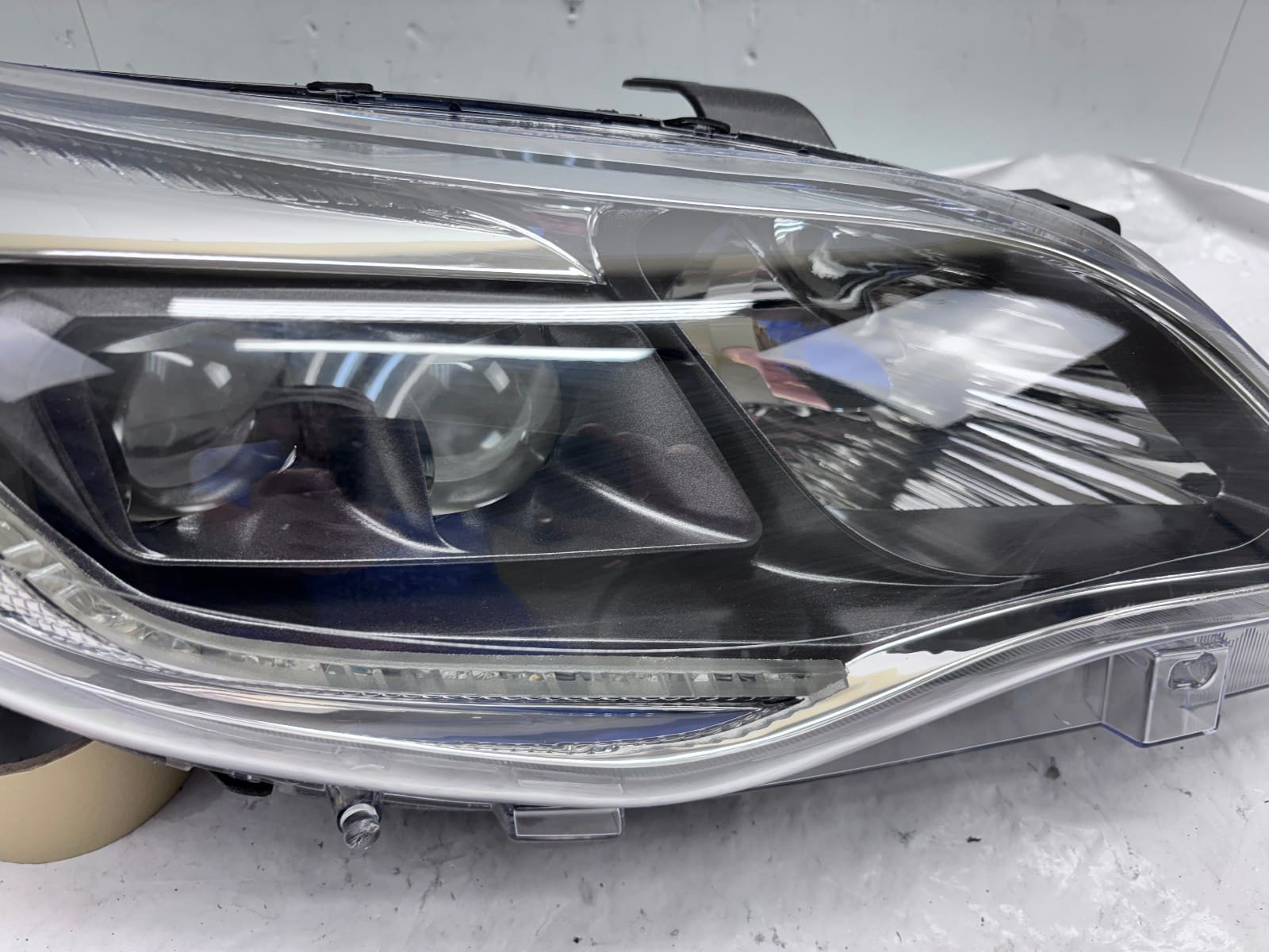 2013-2017 Toyota Avalon Xenon HID Front Right OEM Headlight - Image 4