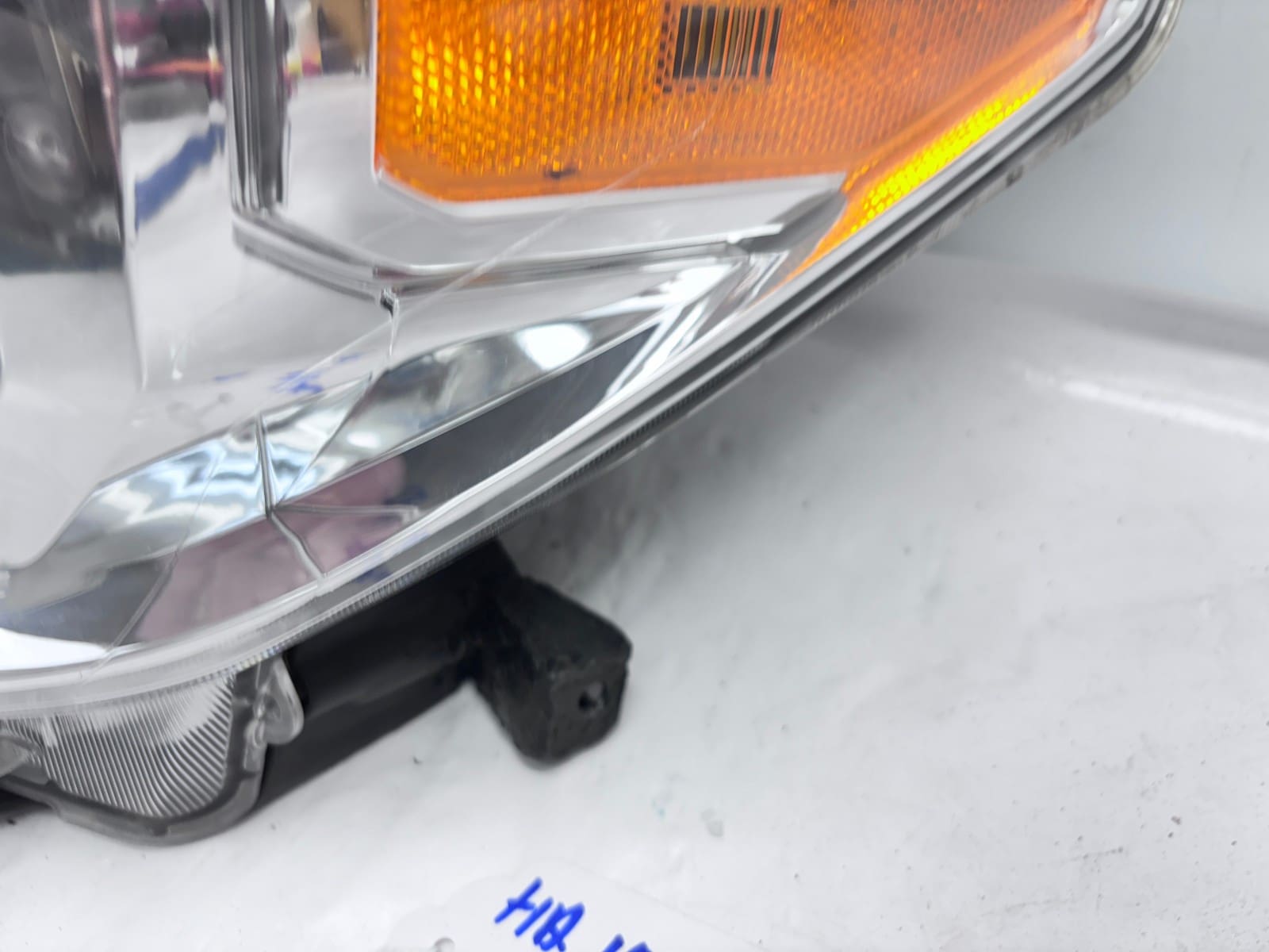 2016-22 Toyota Tacoma Halogen Front Left OEM Headlight 81150-04250 - Image 6
