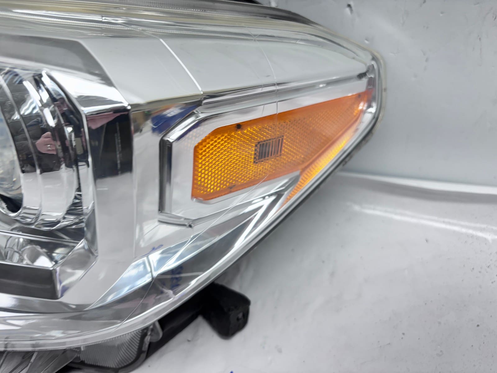 2016-22 Toyota Tacoma Halogen Front Left OEM Headlight 81150-04250 - Image 7