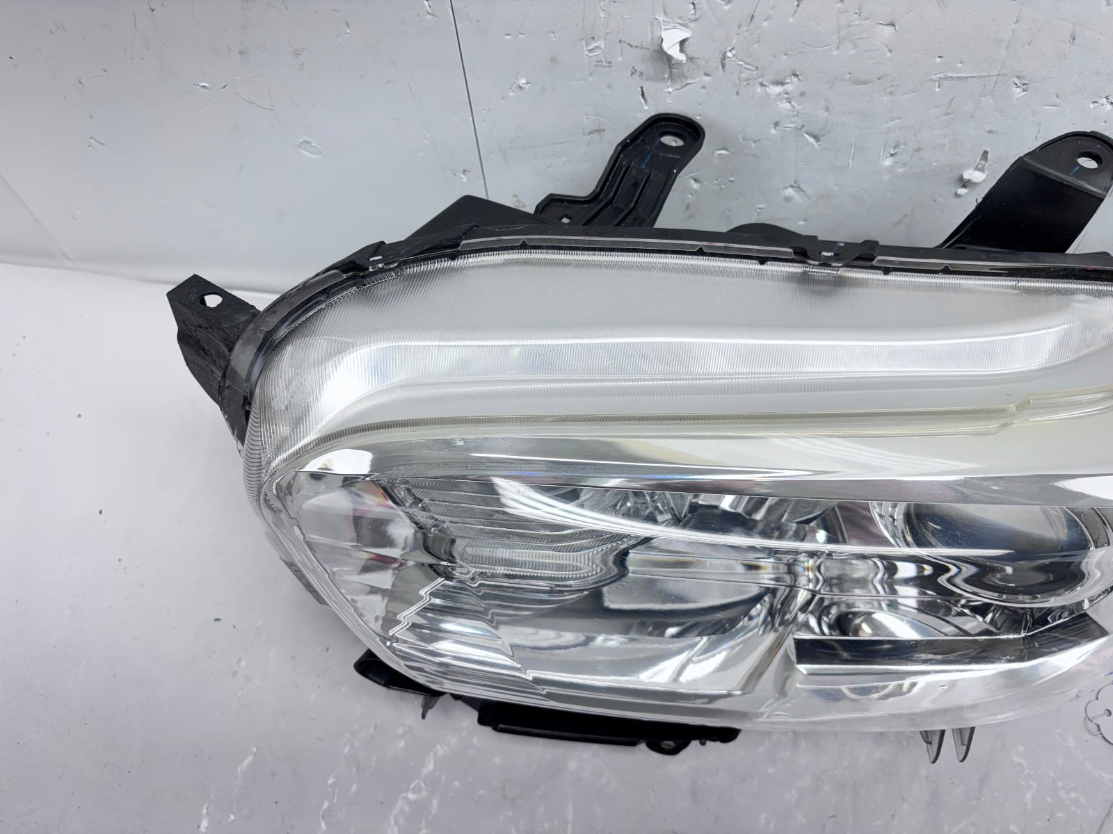 2016-22 Toyota Tacoma Halogen Front Left OEM Headlight 81150-04250 - Image 17