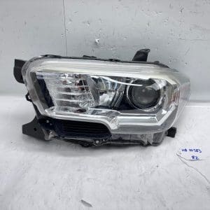 2016-22 Toyota Tacoma Halogen Front Left OEM Headlight 81150-04260