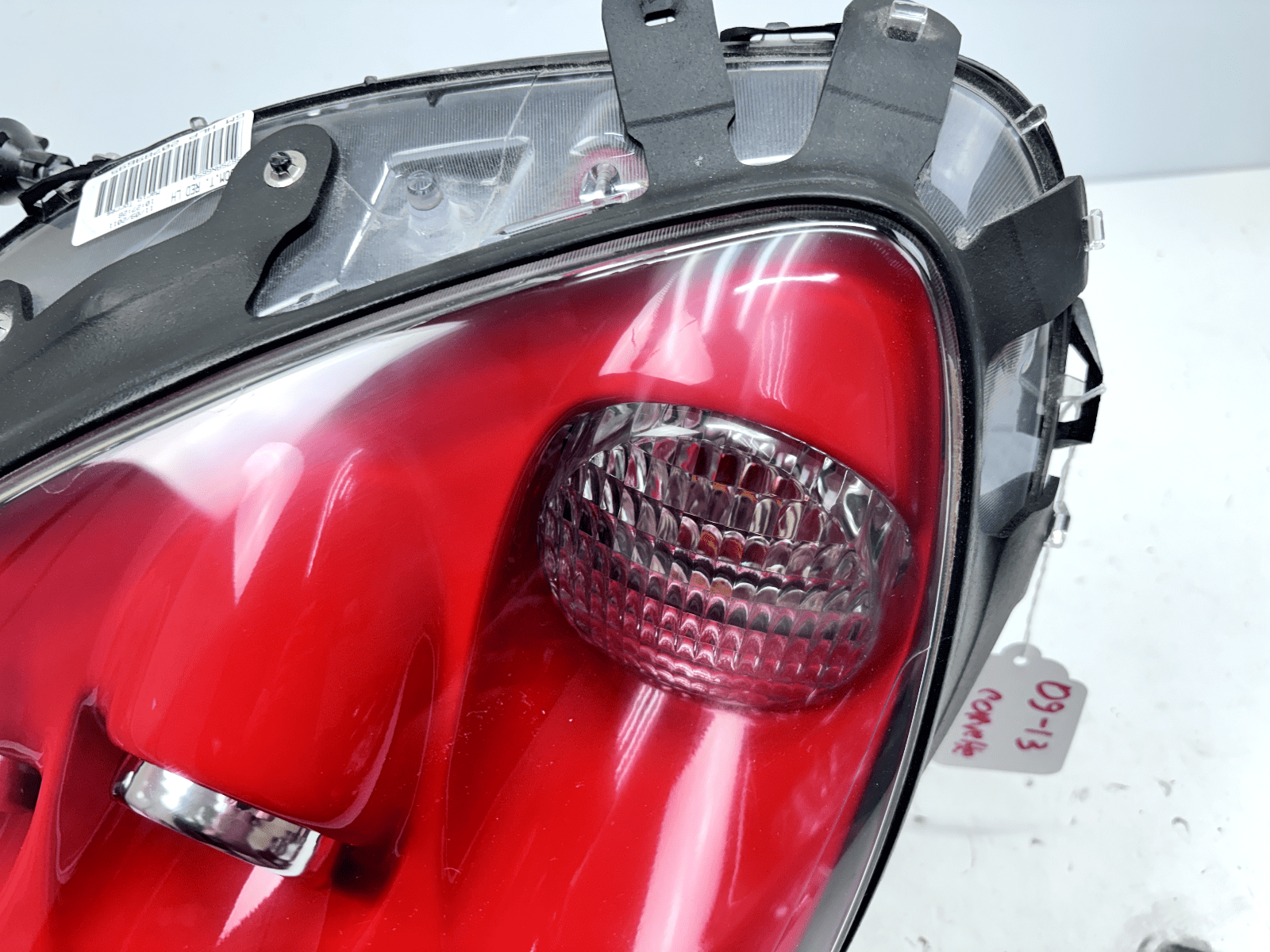2009-2013 Chevy Corvette Grand Sport Xenon Left OEM Headlight DMG - Image 6