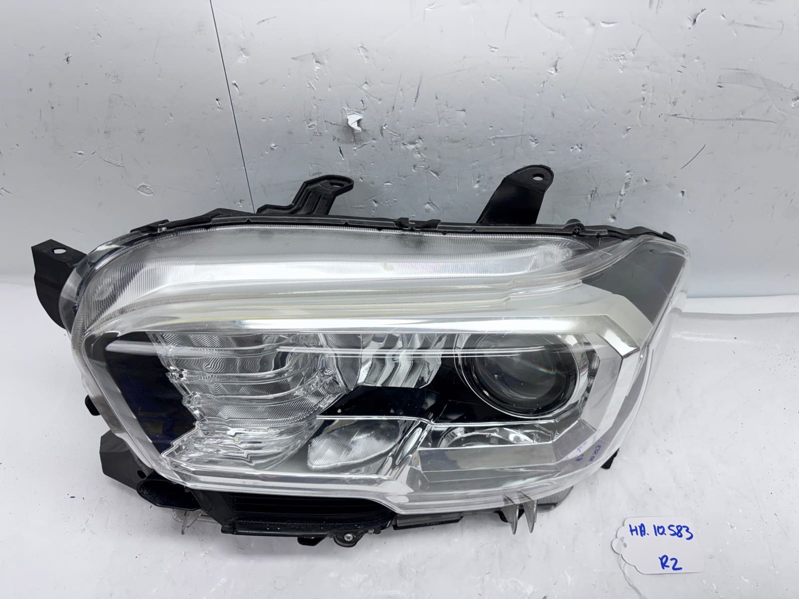 2016-22 Toyota Tacoma Halogen Front Left OEM Headlight 81150-04260 - Image 20
