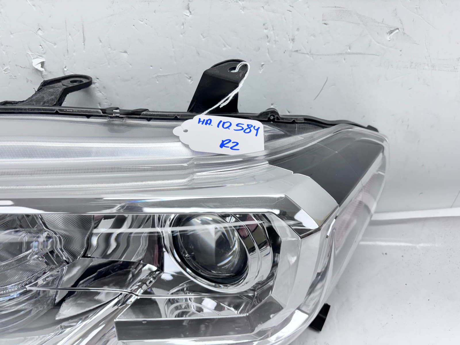 2016-22 Toyota Tacoma Halogen Front Left OEM Headlight 81150-04250 - Image 11