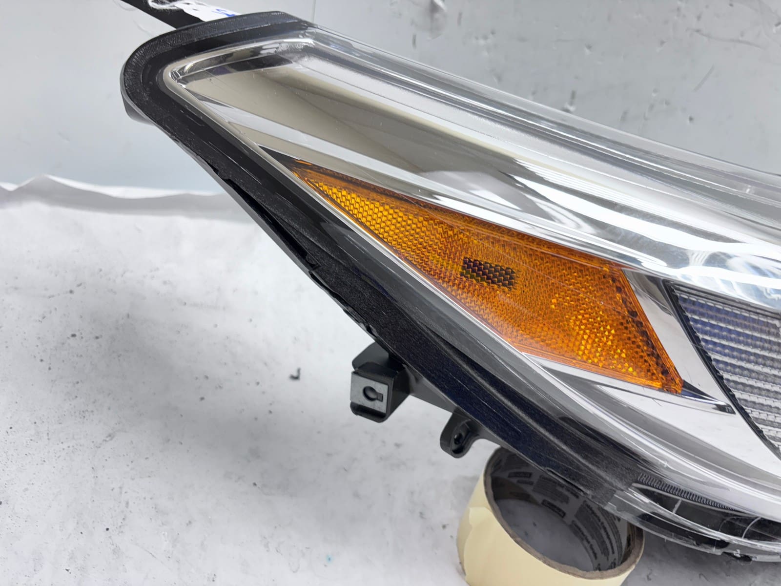 2013-2017 Toyota Avalon Xenon HID Front Right OEM Headlight - Image 10