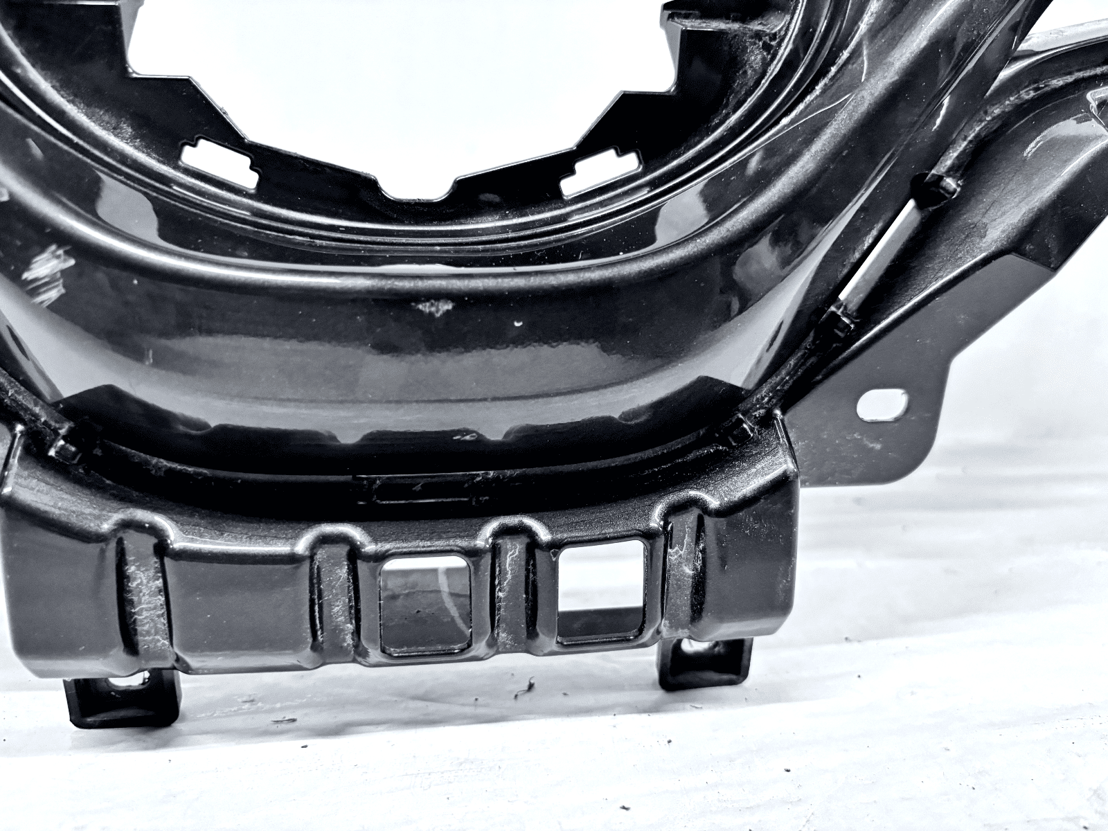 2018-2020 Toyota Camry Front OEM Upper Grille 53111-06860 - Image 9