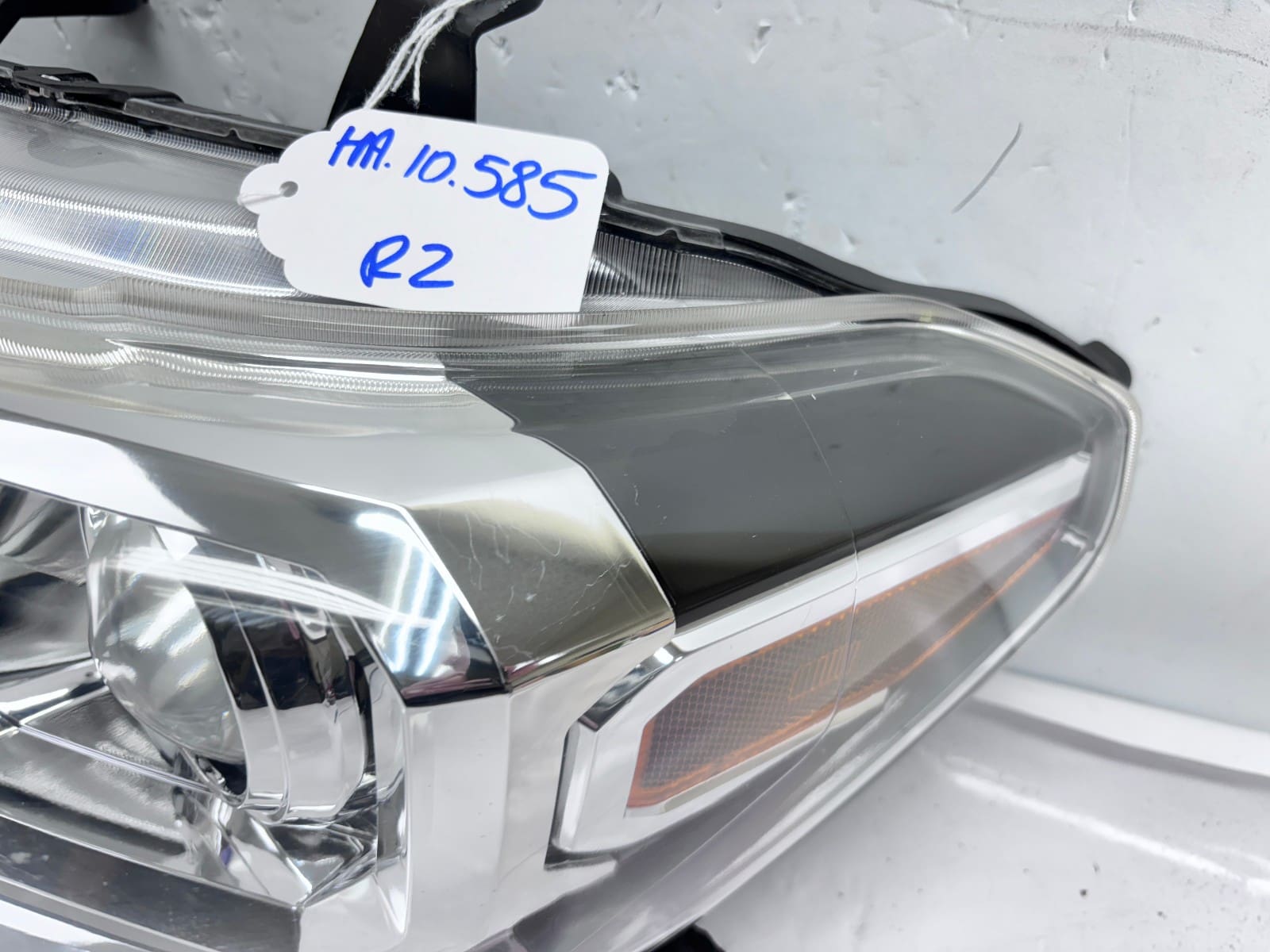 2016-22 Toyota Tacoma Halogen Front Left OEM Headlight 81150-04250 - Image 10