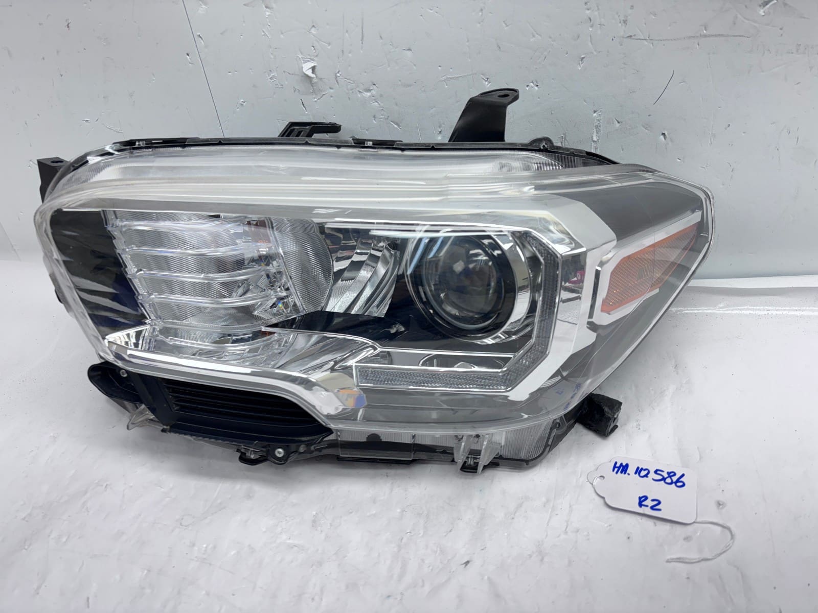 2016-22 Toyota Tacoma Halogen LED Front Left OEM Headlight 81150-04270 A - Image 3