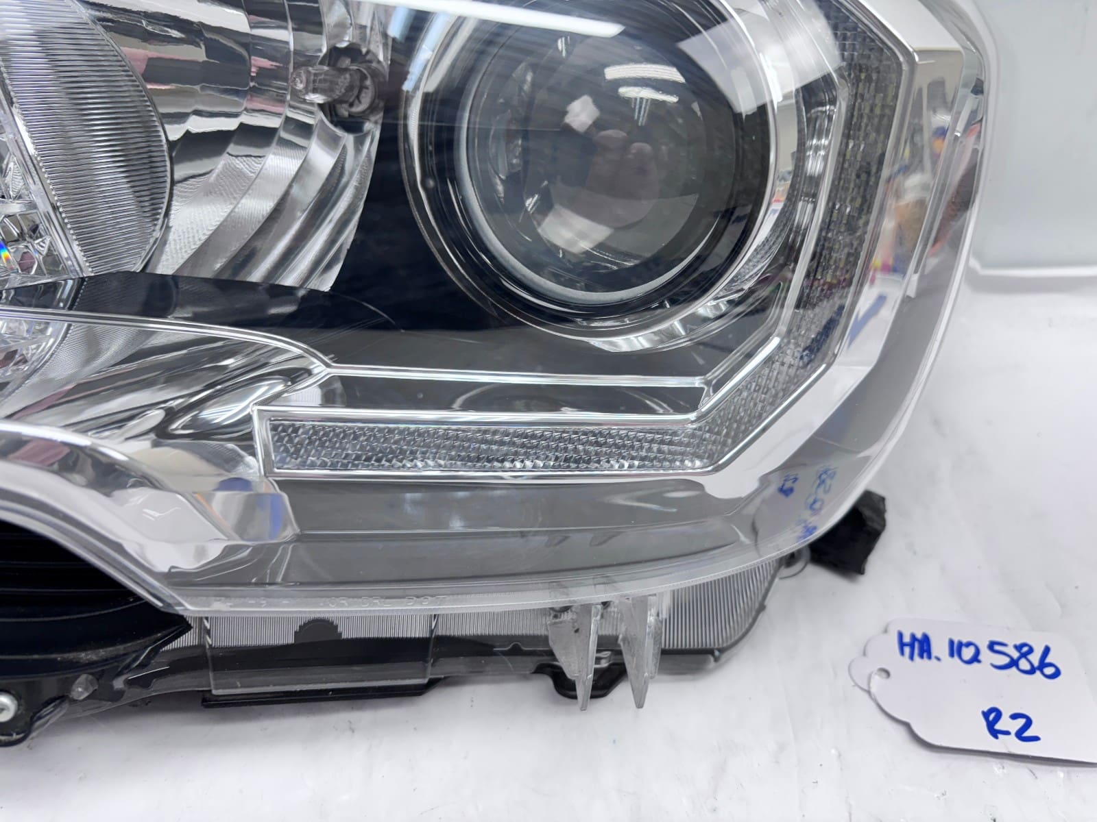 2016-22 Toyota Tacoma Halogen LED Front Left OEM Headlight 81150-04270 A - Image 15