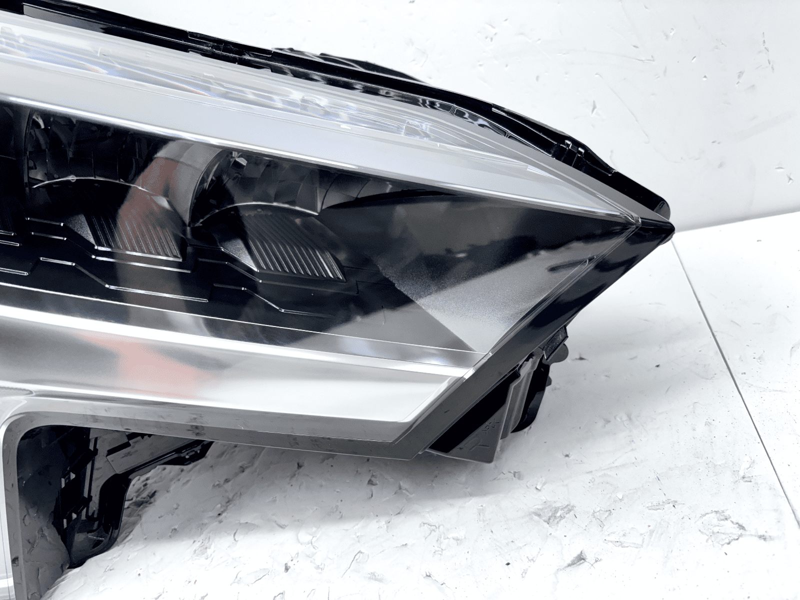 2022-2025 Toyota Tundra LED Front Right OEM Headlight 81110-0c230 - Image 2