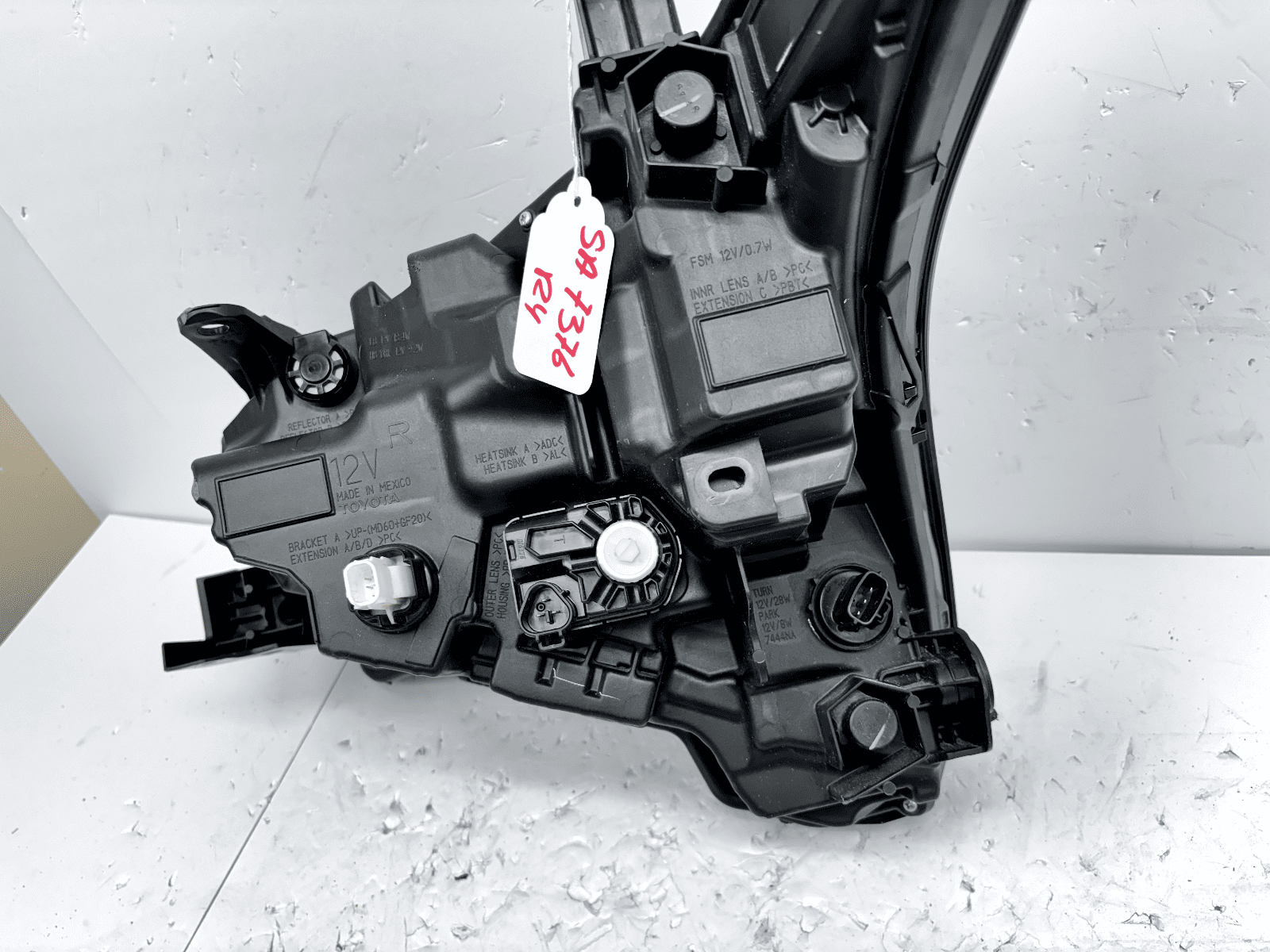 2022-2025 Toyota Tundra LED Front Right OEM Headlight 81110-0c230 - Image 17