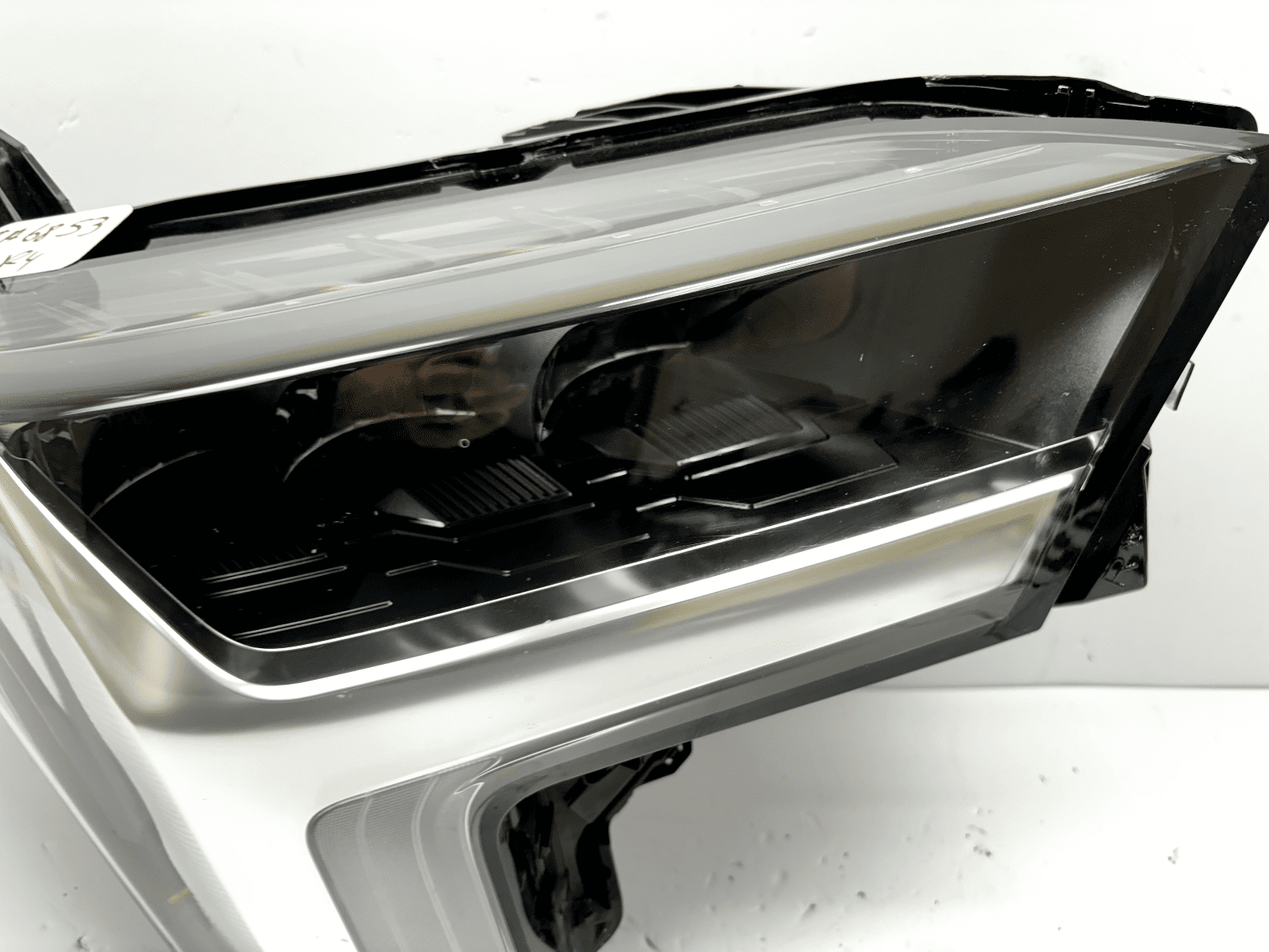 2022-2025 Toyota Tundra LED Front Right OEM Headlight 81110-0c230 - Image 4