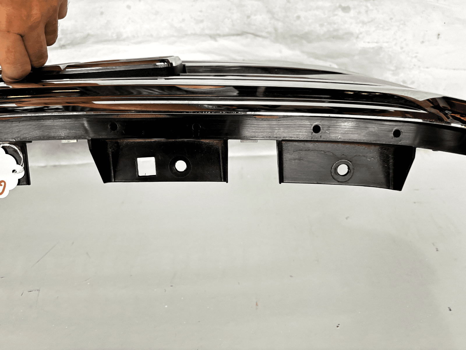 GMC Acadia Chrome Front Grille OEM 84431667 - Fits 2017-2019 SUV, Used - Image 16