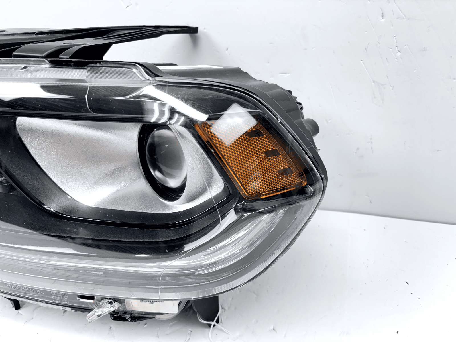 2014-2020 Dodge Durango Halogen Front Left OEM Headlight - Image 2