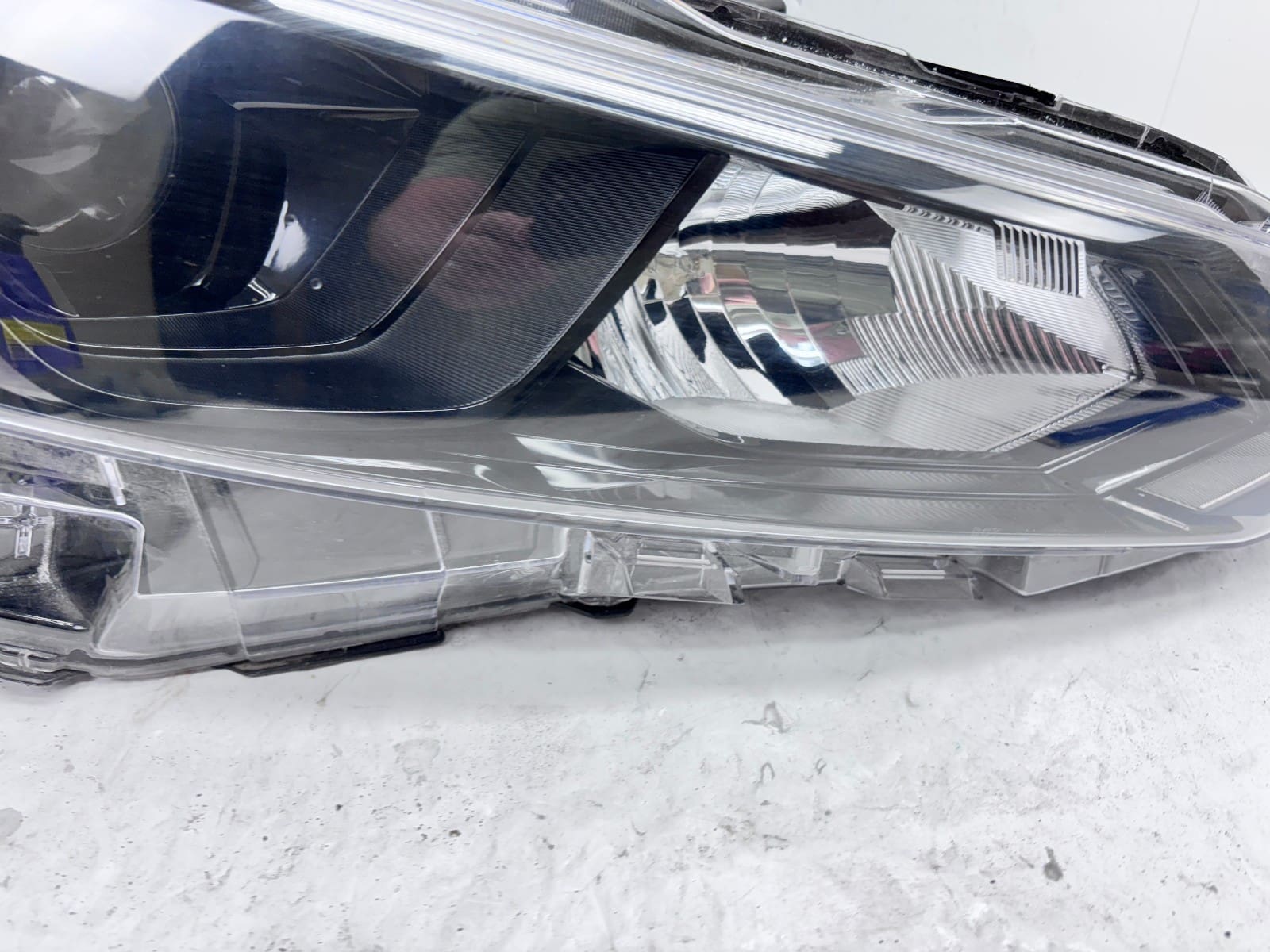 2023-25 Nissan Altima Halogen Black Trim Front Right OEM Headlight - Image 5