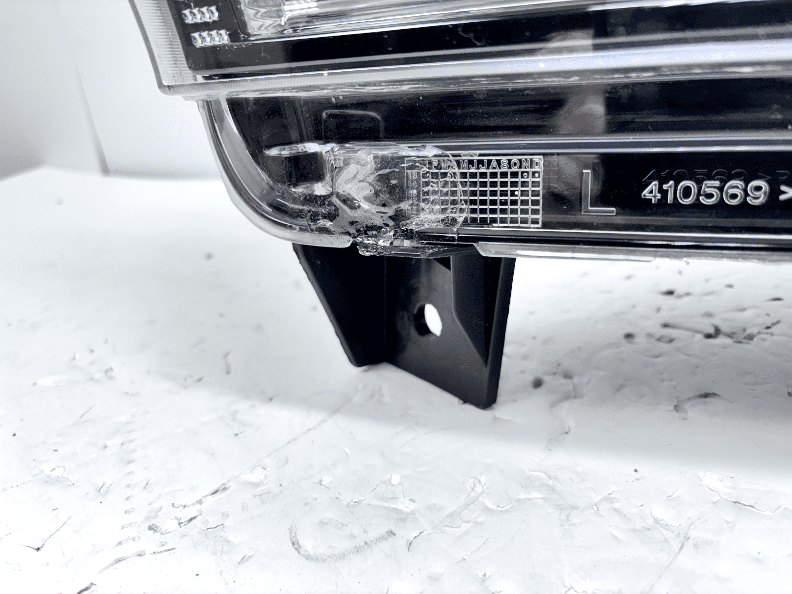 2014-2020 Dodge Durango Halogen Front Left OEM Headlight - Image 17
