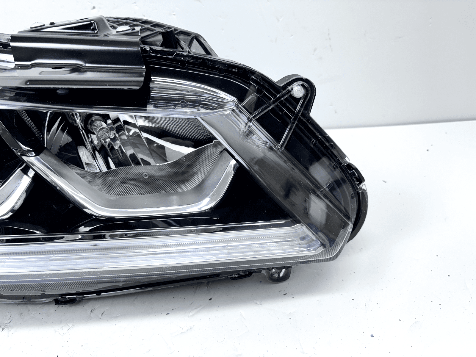 MINT 2016-2017 Honda Accord Halogen Front Right CAPA Headlight - Image 2