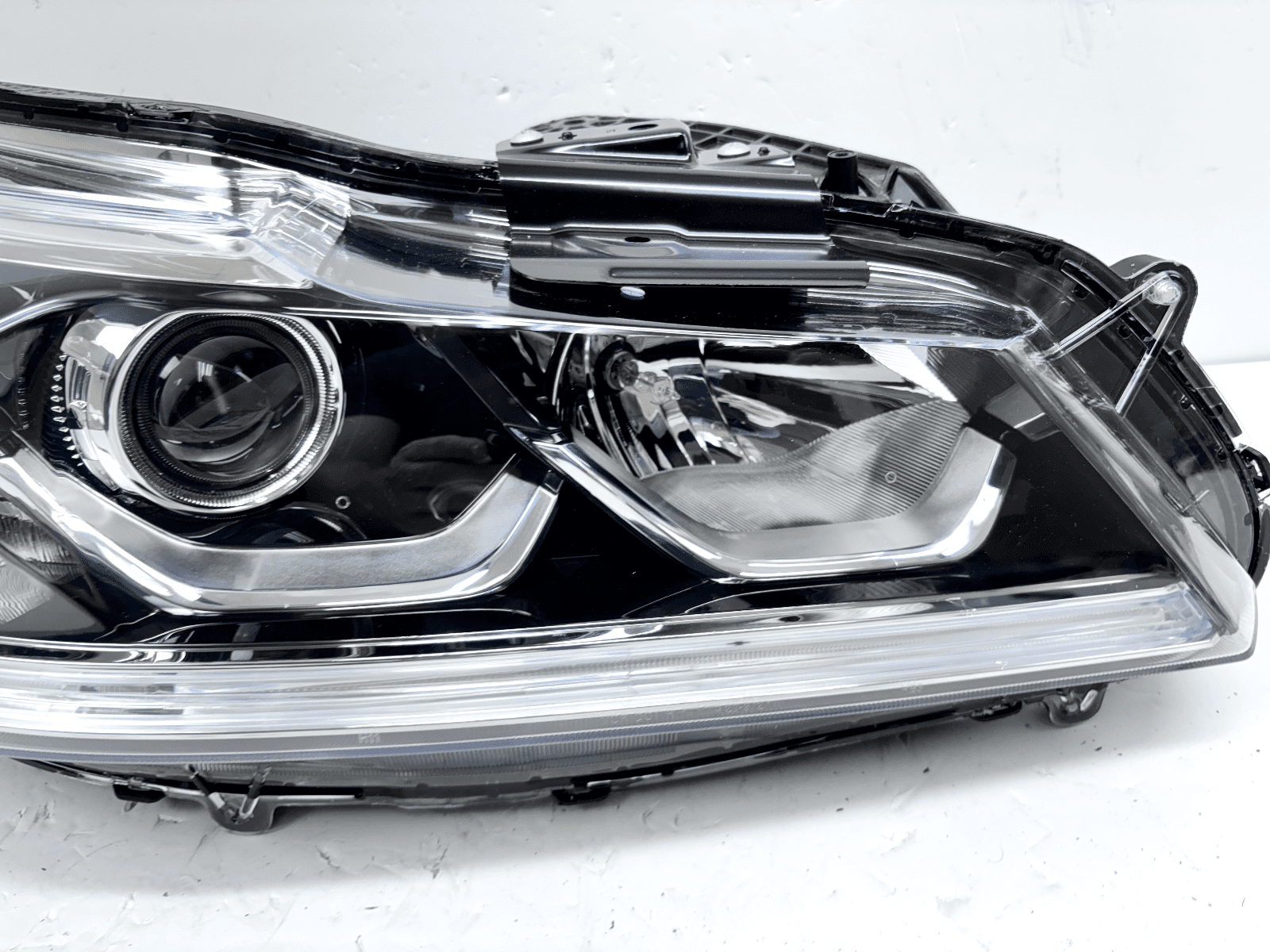 MINT 2016-2017 Honda Accord Halogen Front Right CAPA Headlight - Image 3