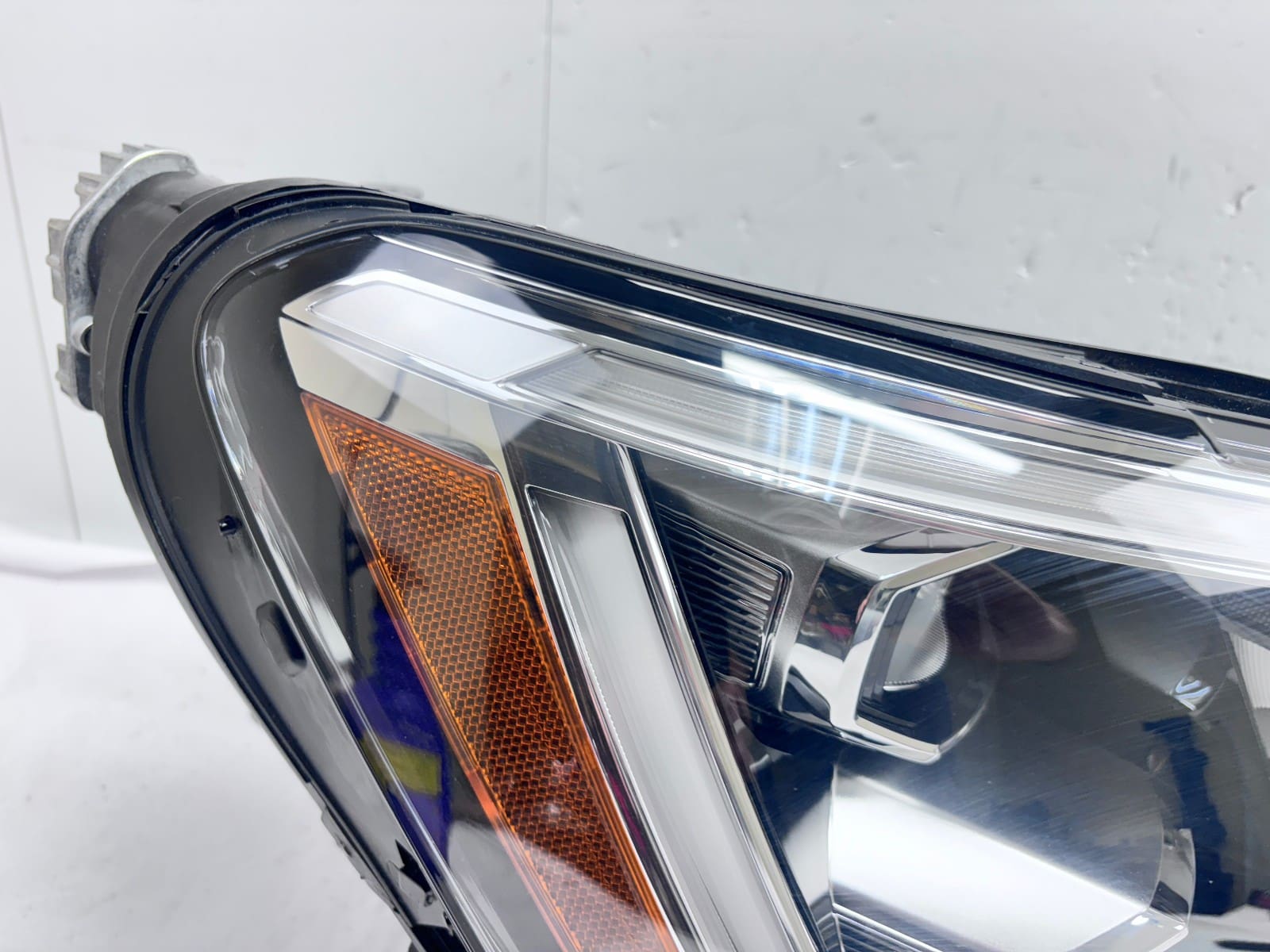 NICE 2024-25 VW Atlas Cross Sport LED Front Right OEM Headlight 3CN941082M - Image 4