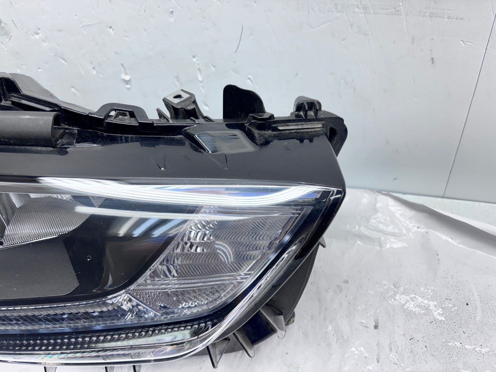 2020-23 Toyota Highlander LED Front Right OEM Headlight 10000-8A05M - Image 4