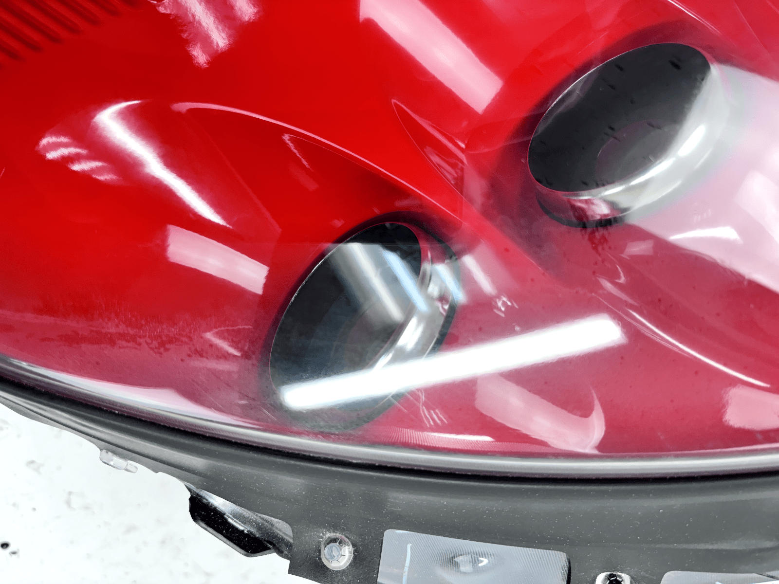2009-13 Chevy Corvette Grand Sport Xenon Red Right OEM Headlight DMG - Image 7